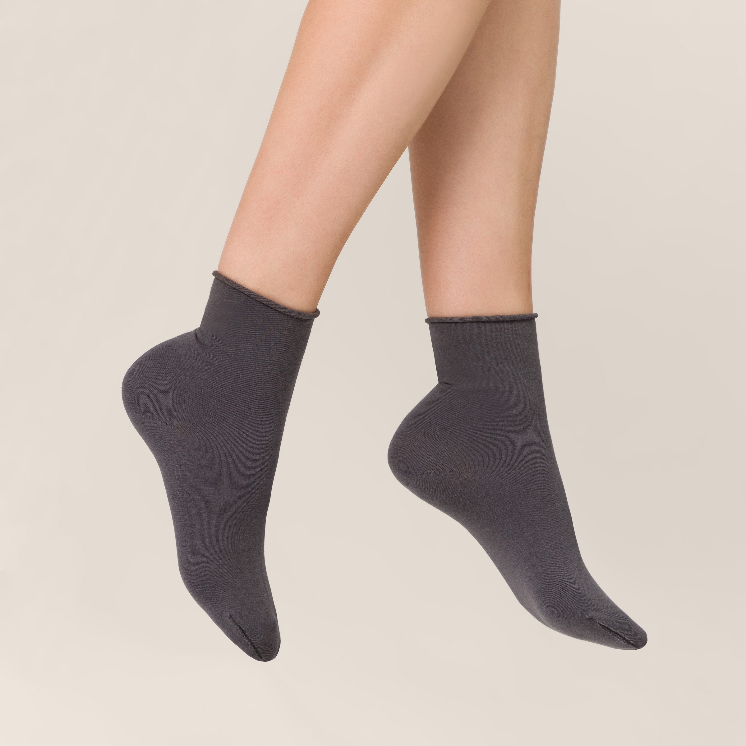 KUNERT Socken "SENSUAL COTTON" 128 DEN druckfreier Komfortbund mit Rollrand