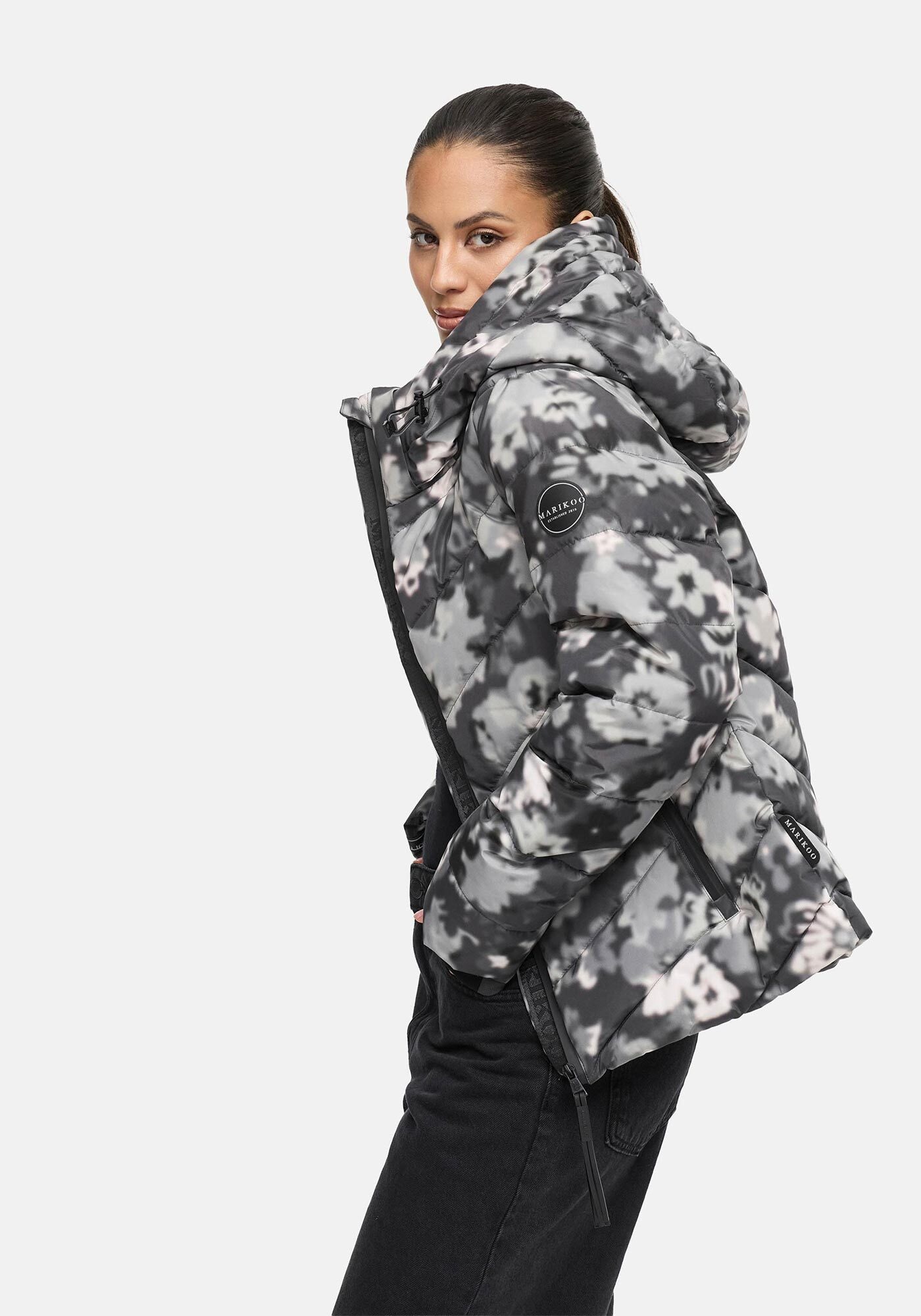 Marikoo Winterjacke »Samuiaa XVI«, mit Kapuze