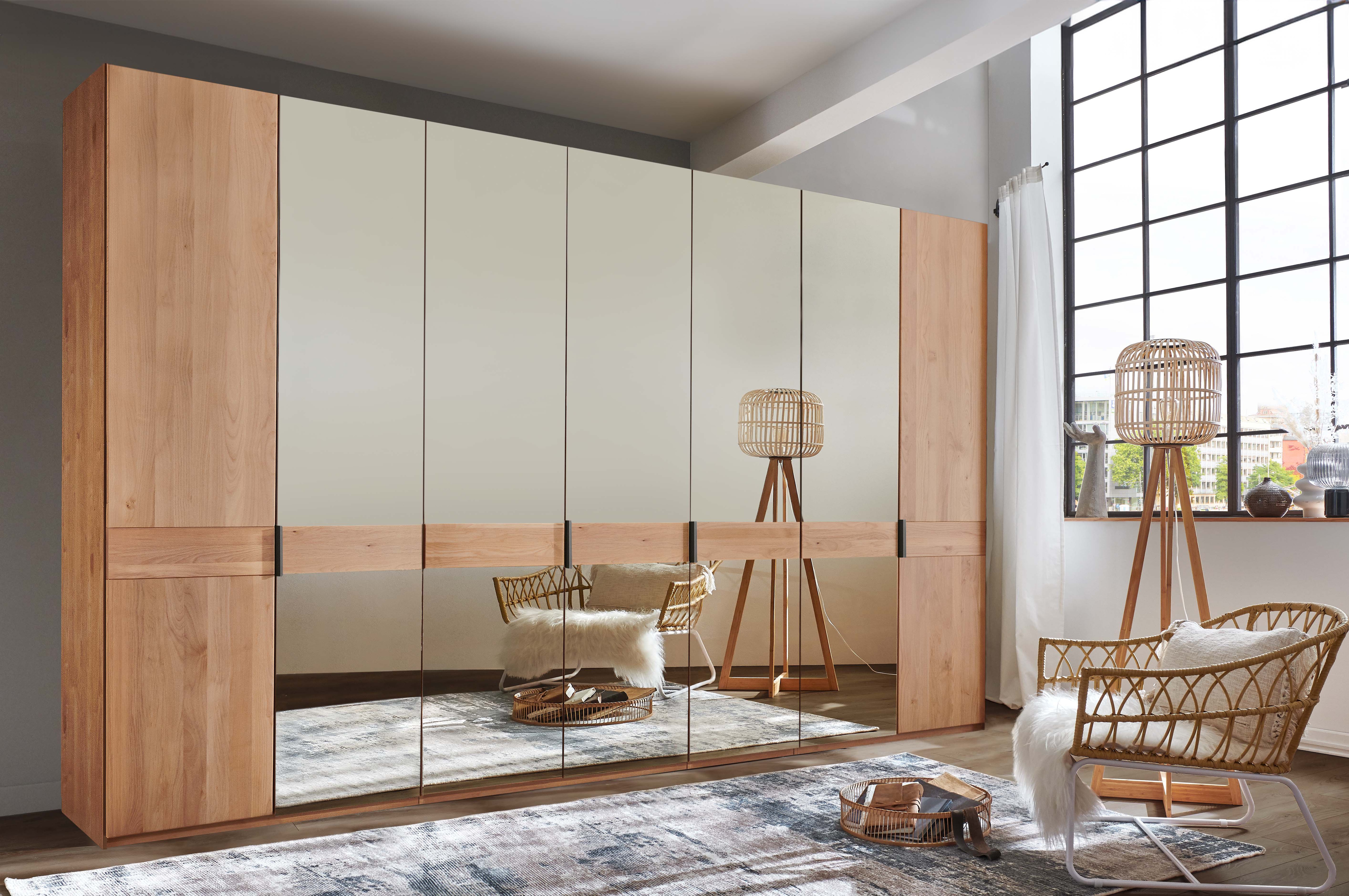 WIEMANN Kleiderschrank "Cardiff, Massivholztüren in Kombination mit Glas- oder Spiegeltüren" 4 Breiten, 2 Höhen 216/236cm auswählbar, hochwertiges Design in langlebiger Qualität, viel Stauraum