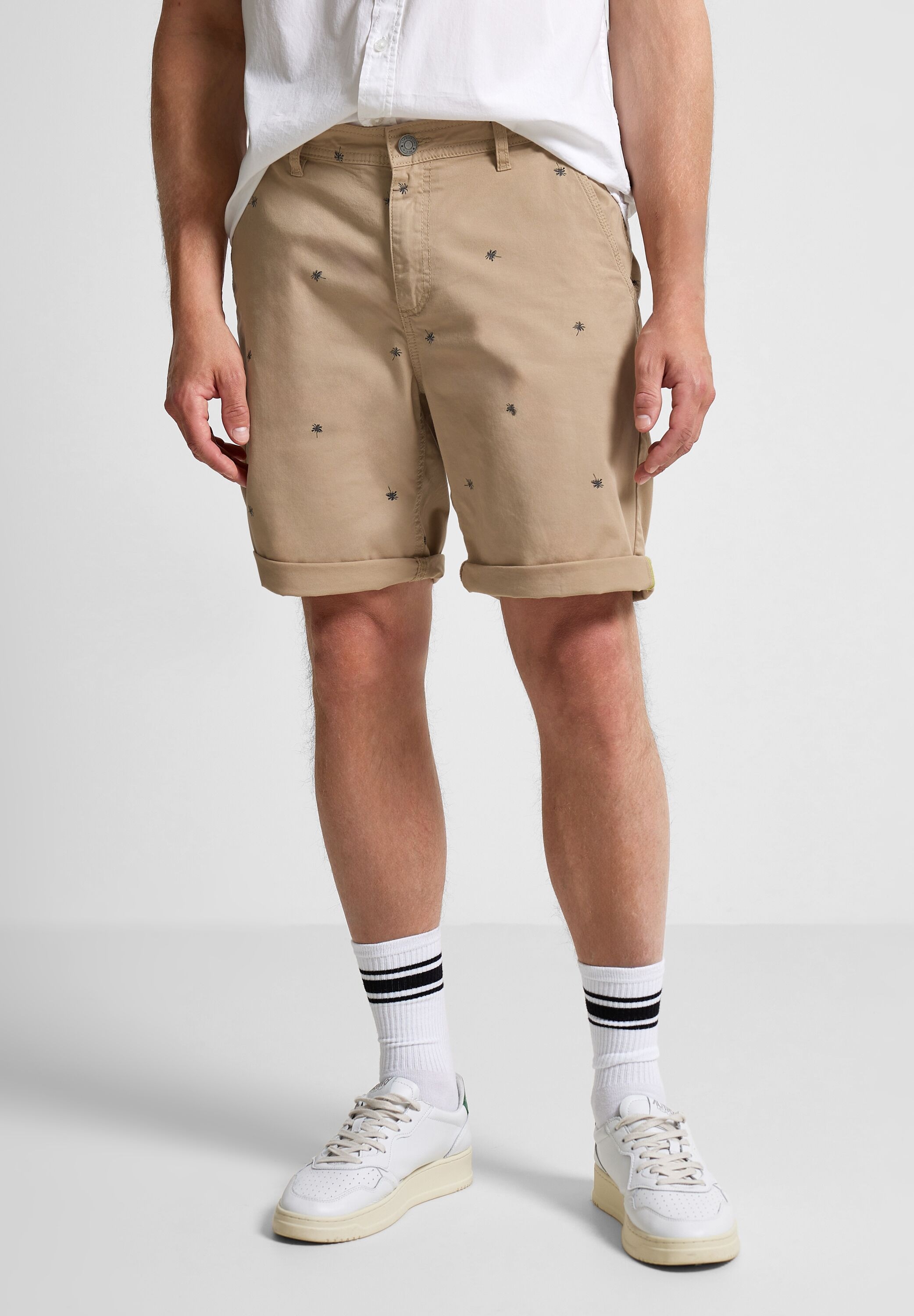 Shorts, mit allover Print