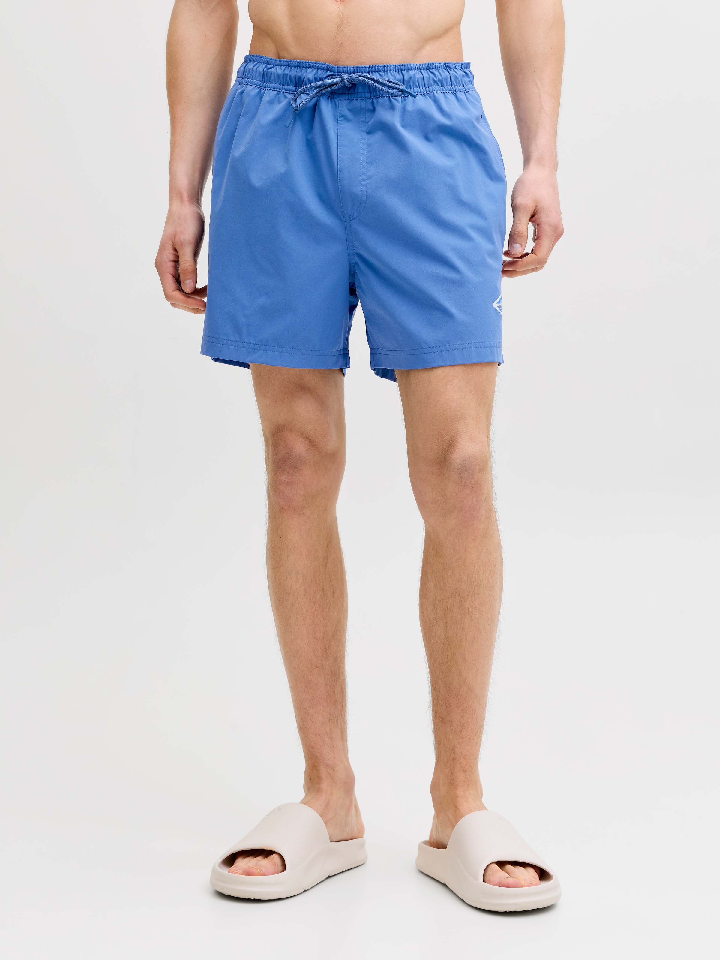 Jack & Jones Badeshorts »JPSTMAUI TROPIC SOLID SWIM SHORTS SN« Kunstfaser, normal geschnitten