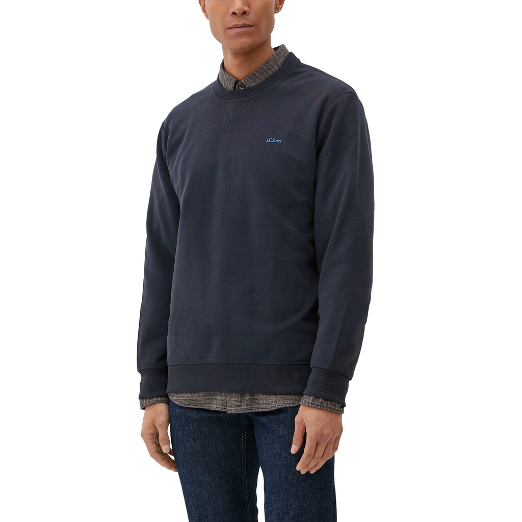 s.Oliver Sweatshirt mit klassischem Crew Neck Ausschnitt s.Oliver Sweatshirt mit klassischem Crew Neck Ausschnitt