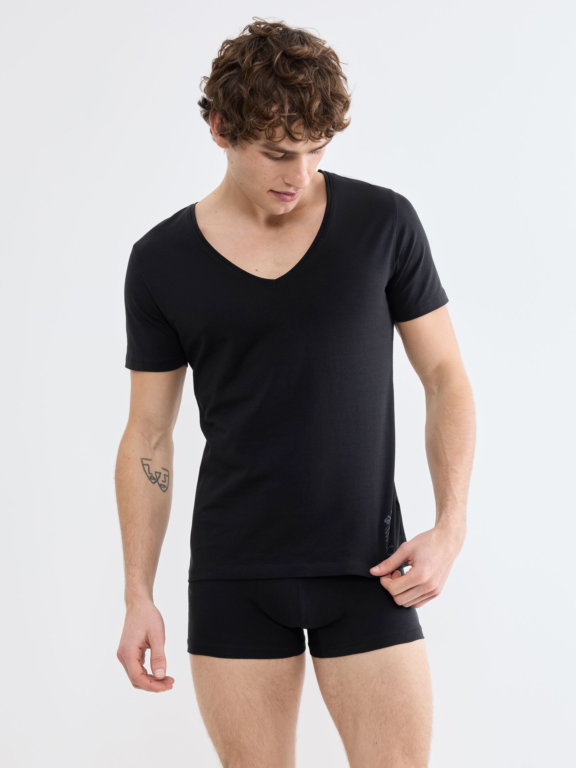 sloggi Unterziehshirt "SLG Base V Neck Shirt" weiches und edles Material