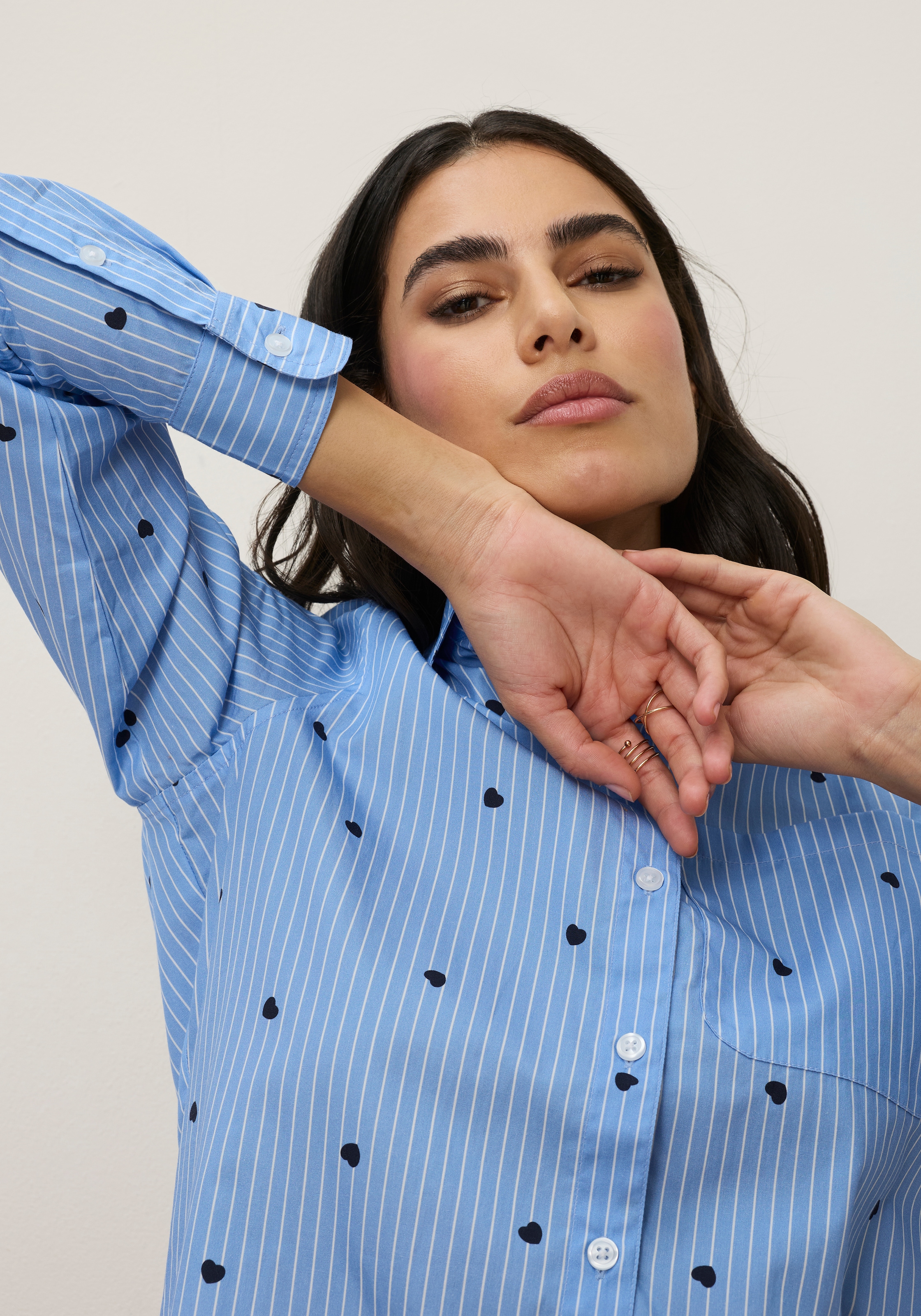 Tamaris Hemdbluse »mit verspieltem Herzen-Design« aus Baumwolle