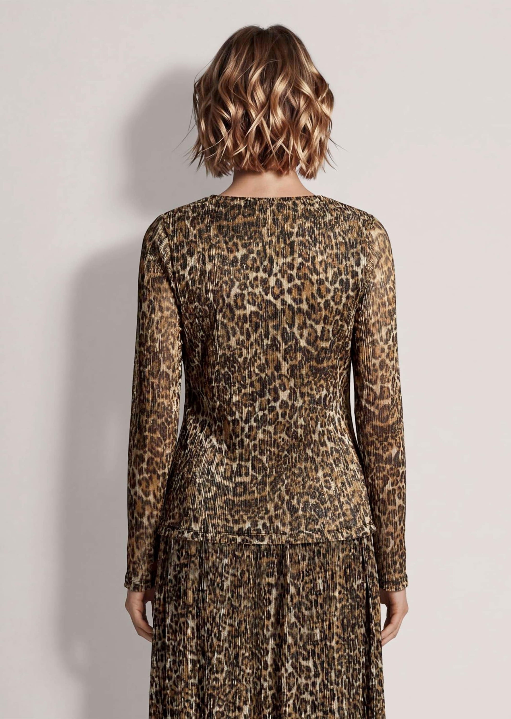 MADELEINE Langarmshirt »Shirt Plissiertes Leo-Shirt mit Glanzeffekt«