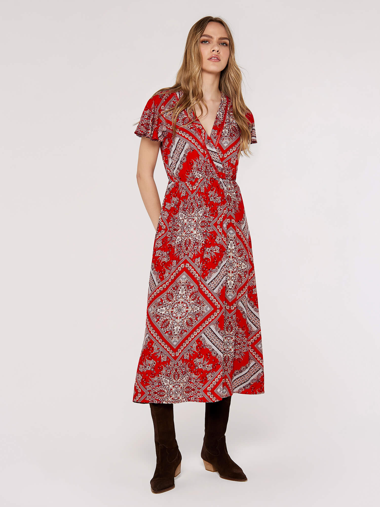 Apricot Druckkleid "Scarf Print Midaxi Dress" iin Wickeloptik, mit Taillengummizug