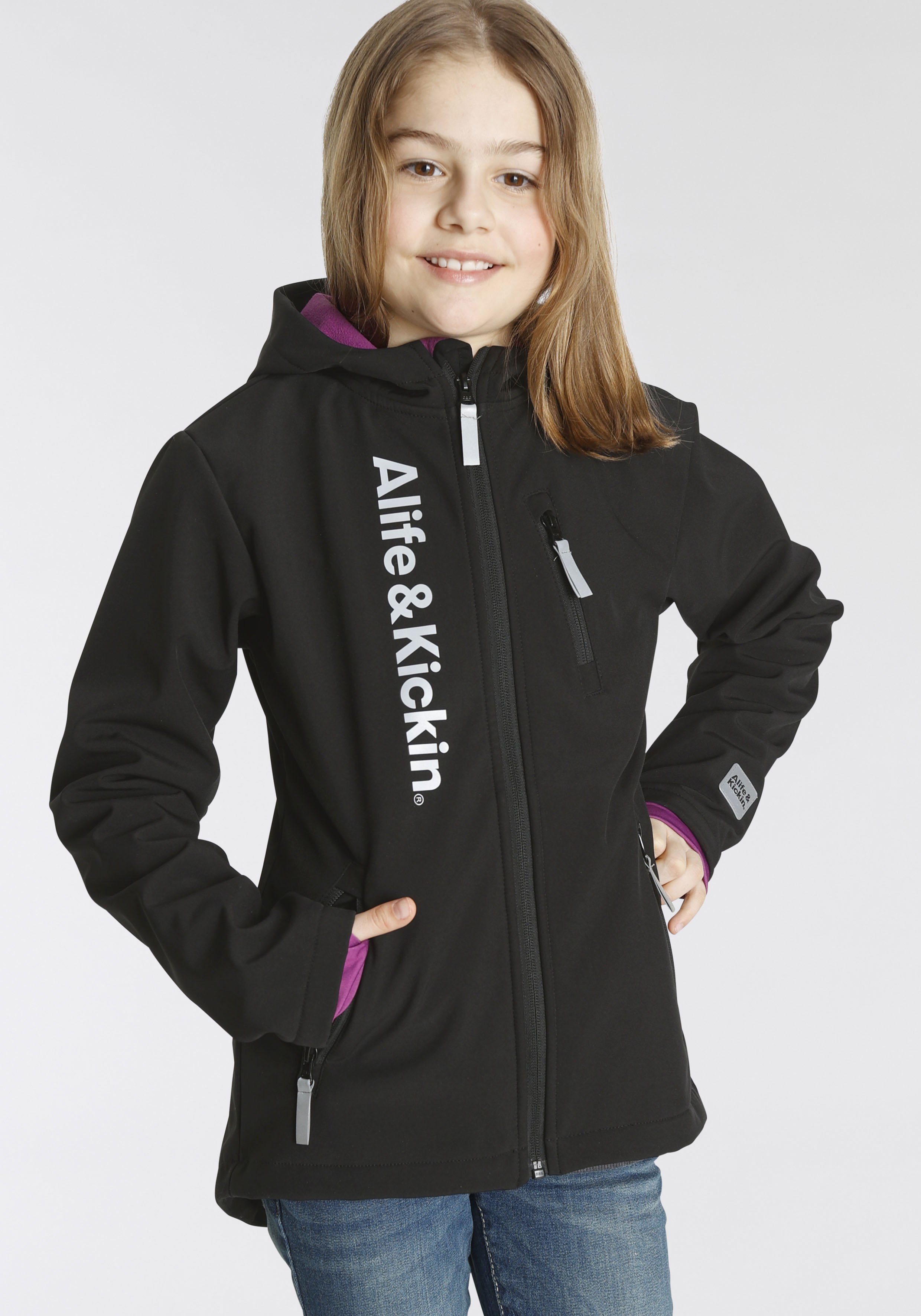 Softshelljacke »mit refelektierendem Logodruck«, mit Kapuze, NEUE MARKE! Alife &...