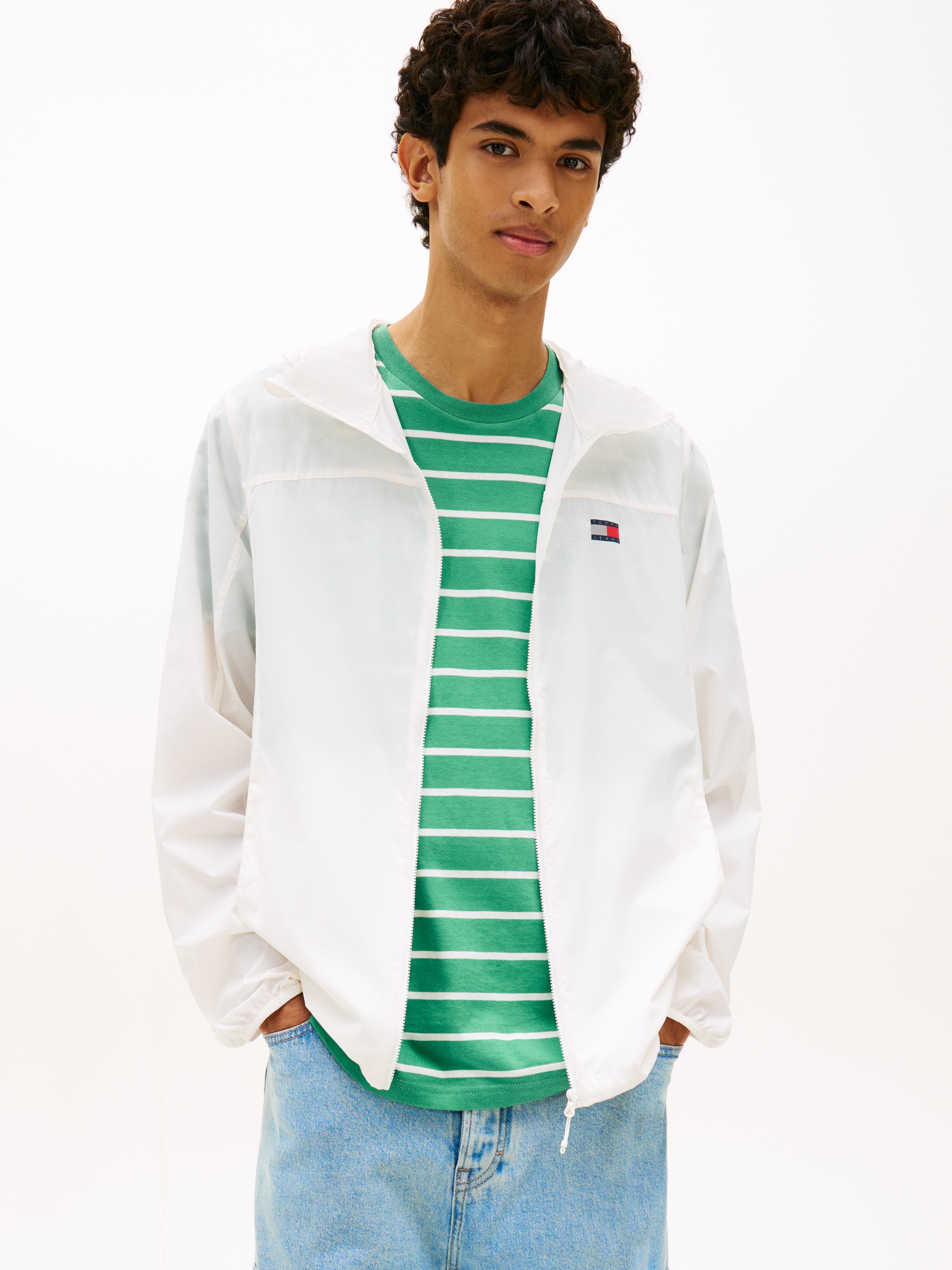 Tommy Jeans Outdoorjacke »TJM OUTDOOR SHELL« mit Kapuze Regular fit mit Kapuze