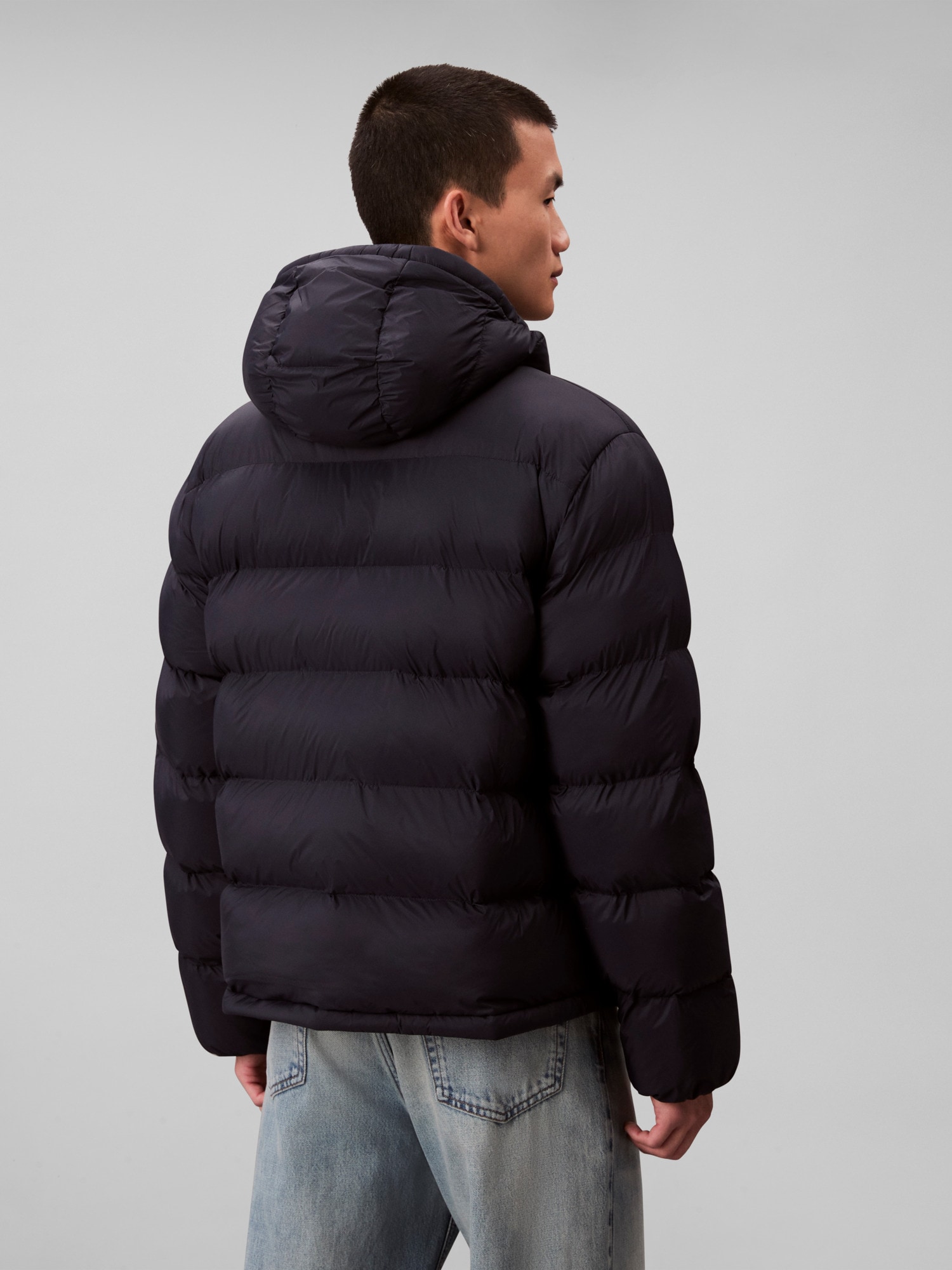 Calvin Klein Jeans Steppjacke »LS NYLON MONOGRAM PUFFER JKT«, ohne Kapuze, Mit Rundhalsausschnitt, regular fit