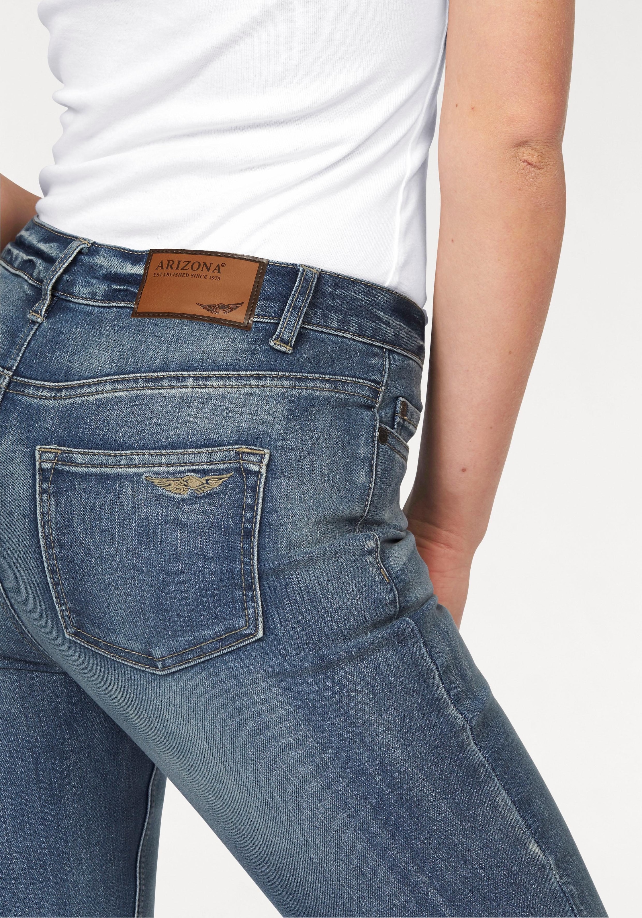 Arizona Bootcut-Jeans »Baby Bootcut«, leicht ausgestelltes Bein, hohe Leibhöhe