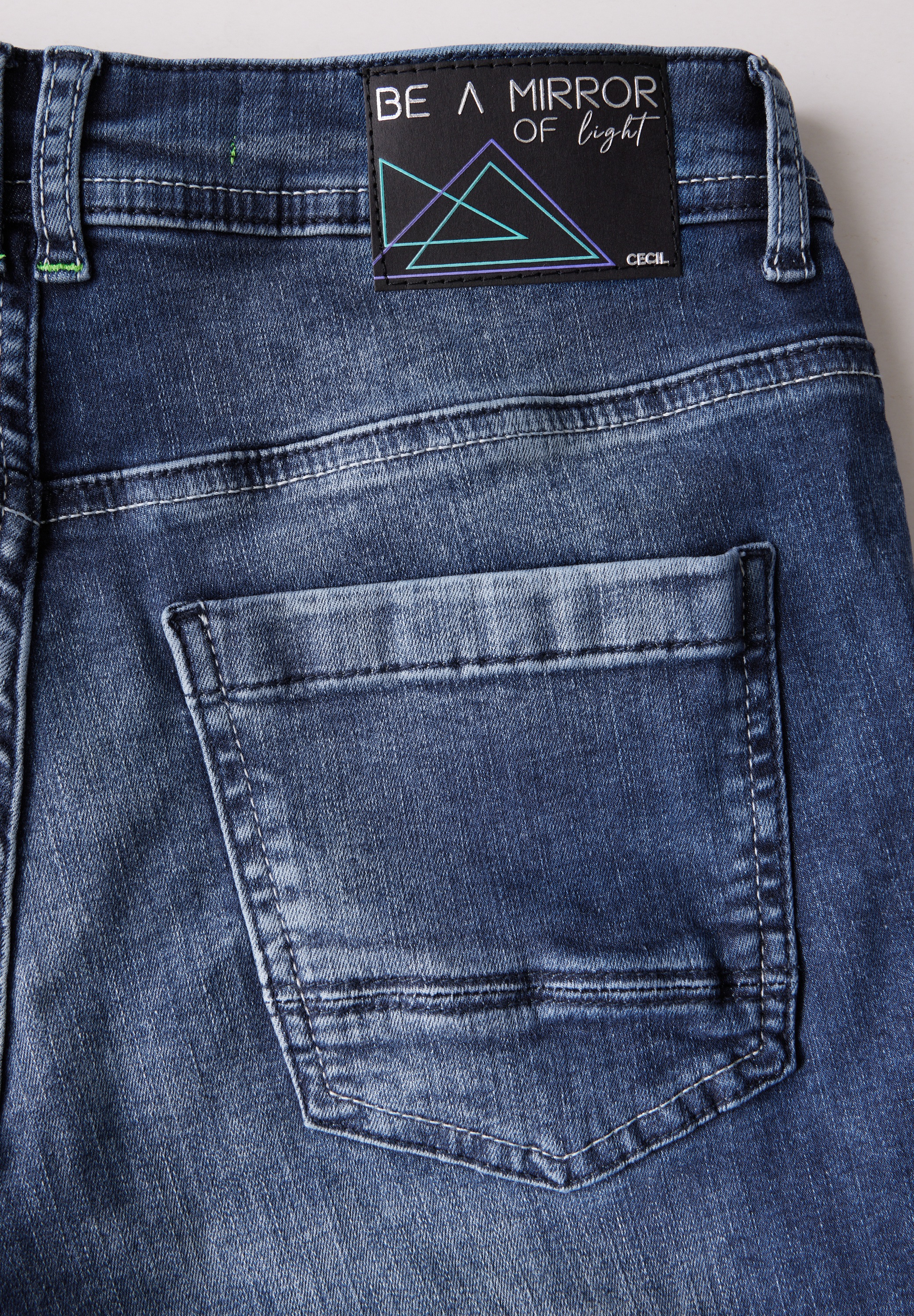 Cecil Loose-fit-Jeans, mit Knopfleiste