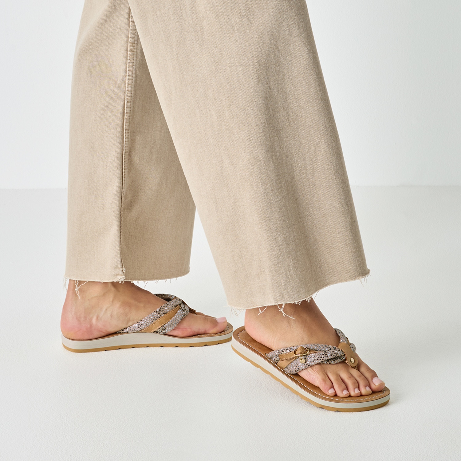 Tamaris Zehentrenner  Dianette, Sommerschuh, Strandschuh mit verschiedenen Motiven