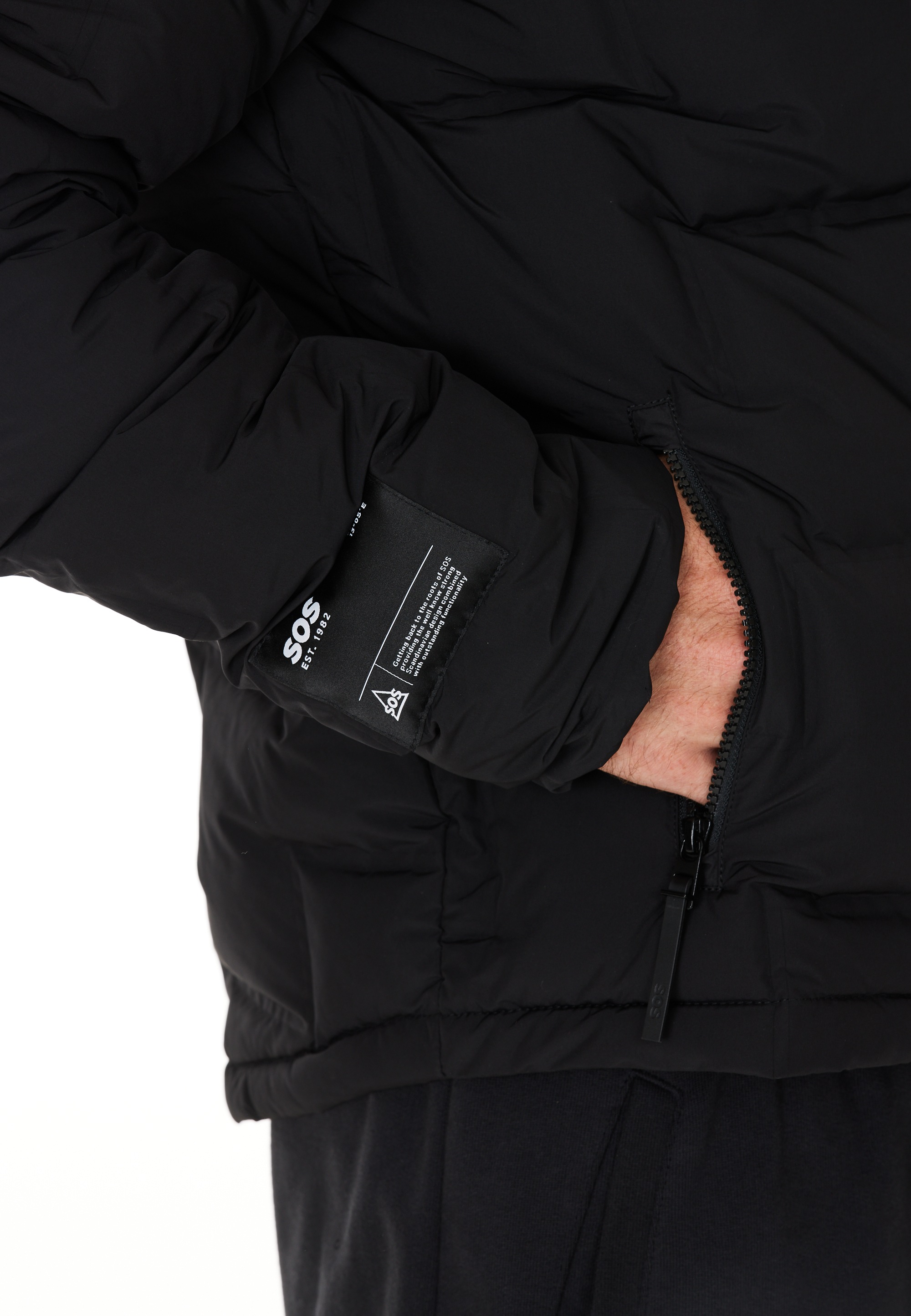SOS Steppjacke »Alagna«, mit praktischem Kinnschutz