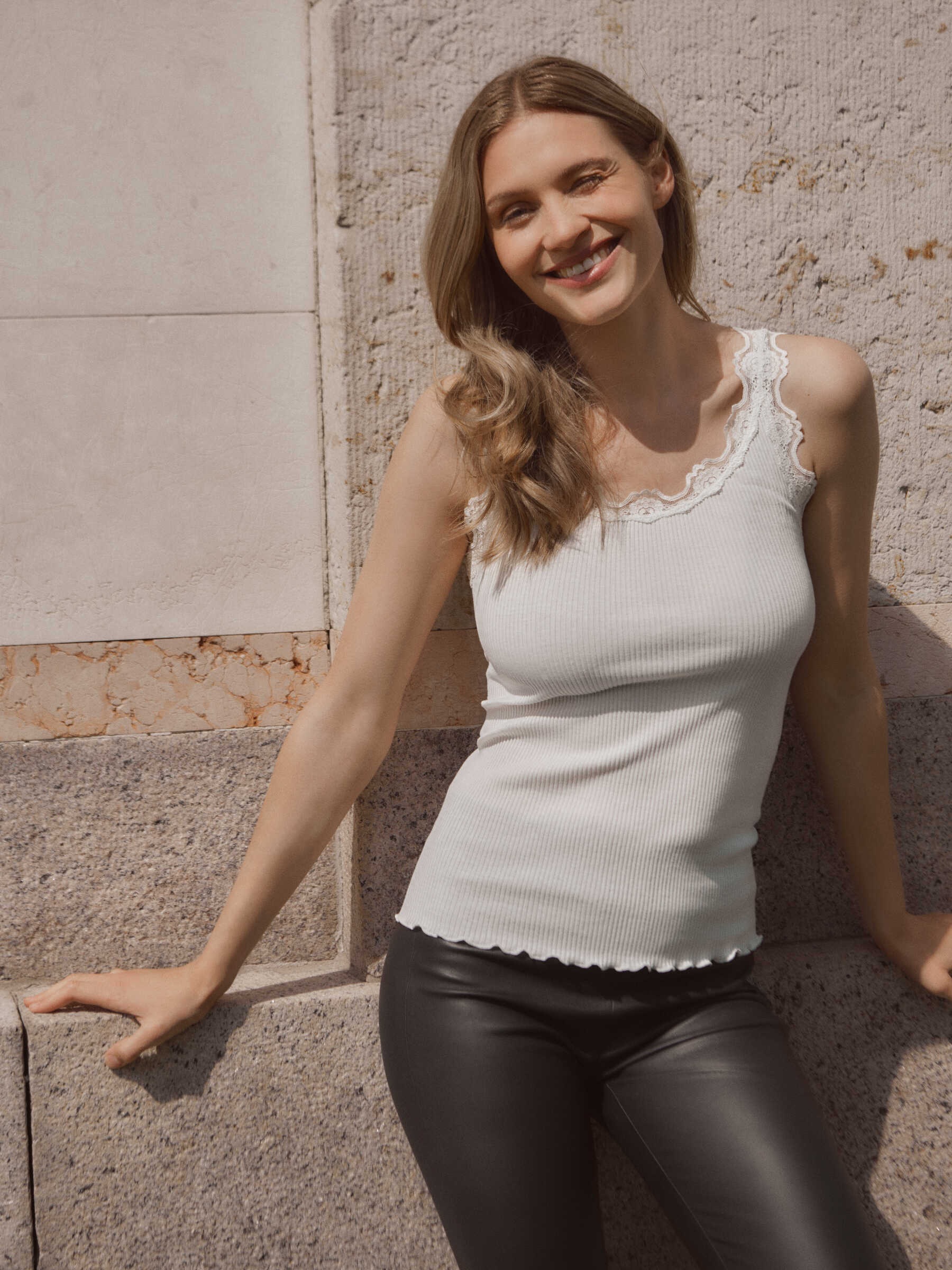 rosemunde Spitzentop "Babette Silk Top" Vintage-Spitzenbesatz, mit Rundhals günstig online kaufen