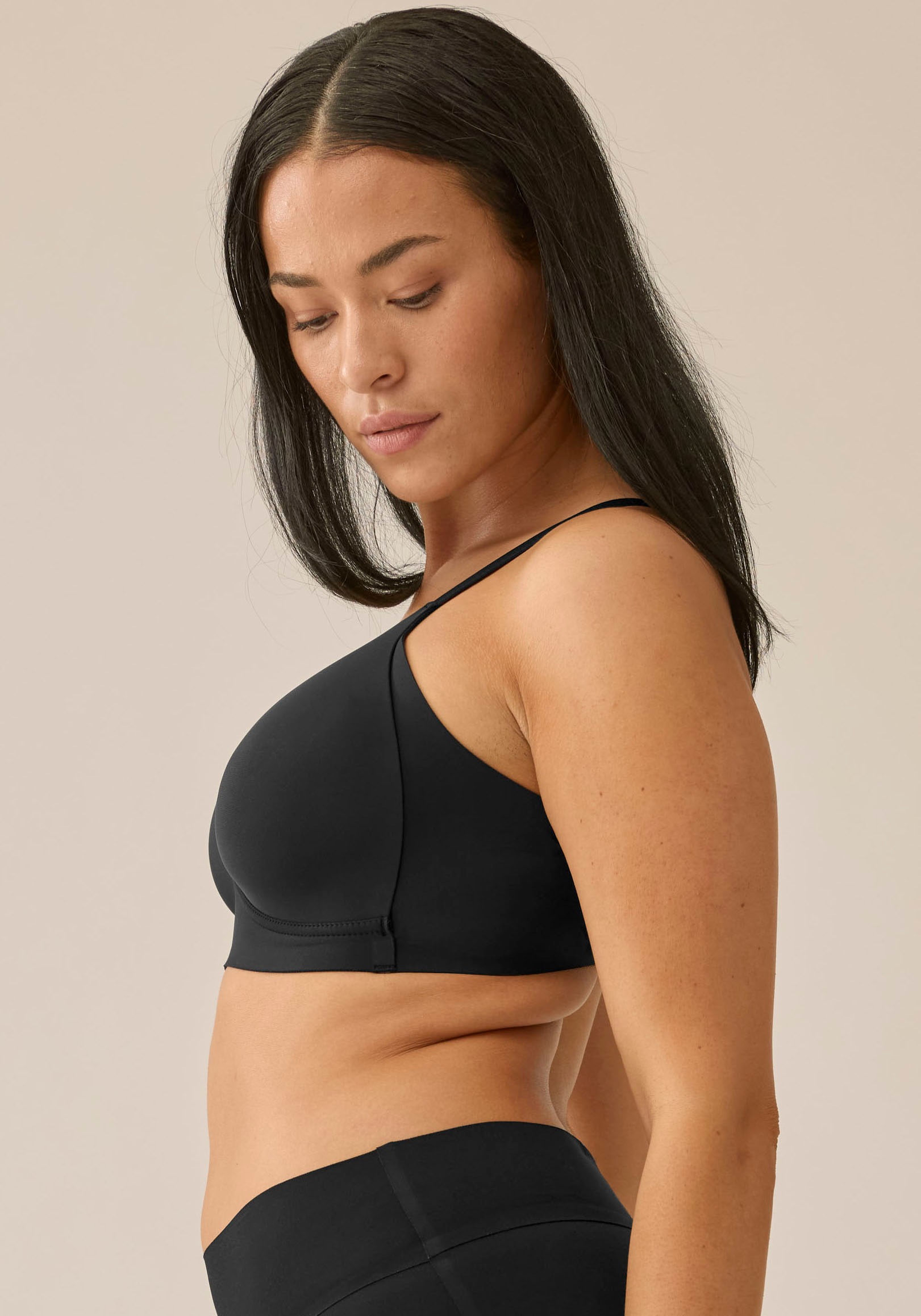 Thumbnail - Naturana Soft-BH "Smoothing" flache nahtlose Abschlüsse, breites Unterbrustband, ohne Bügel, basic