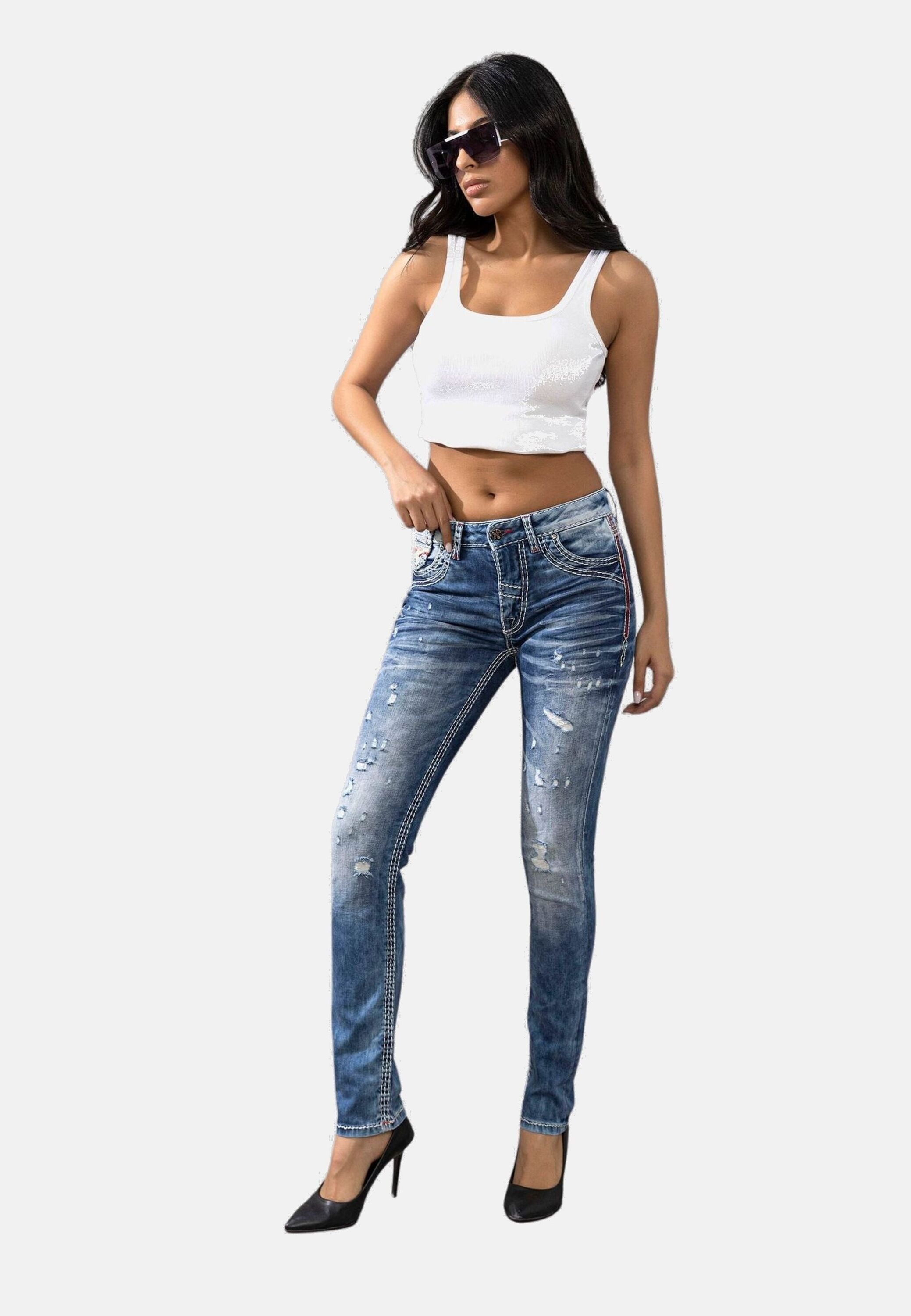 Cipo & Baxx Slim-fit-Jeans »Jeans«, mit angesagten Used-Elementen, WD442