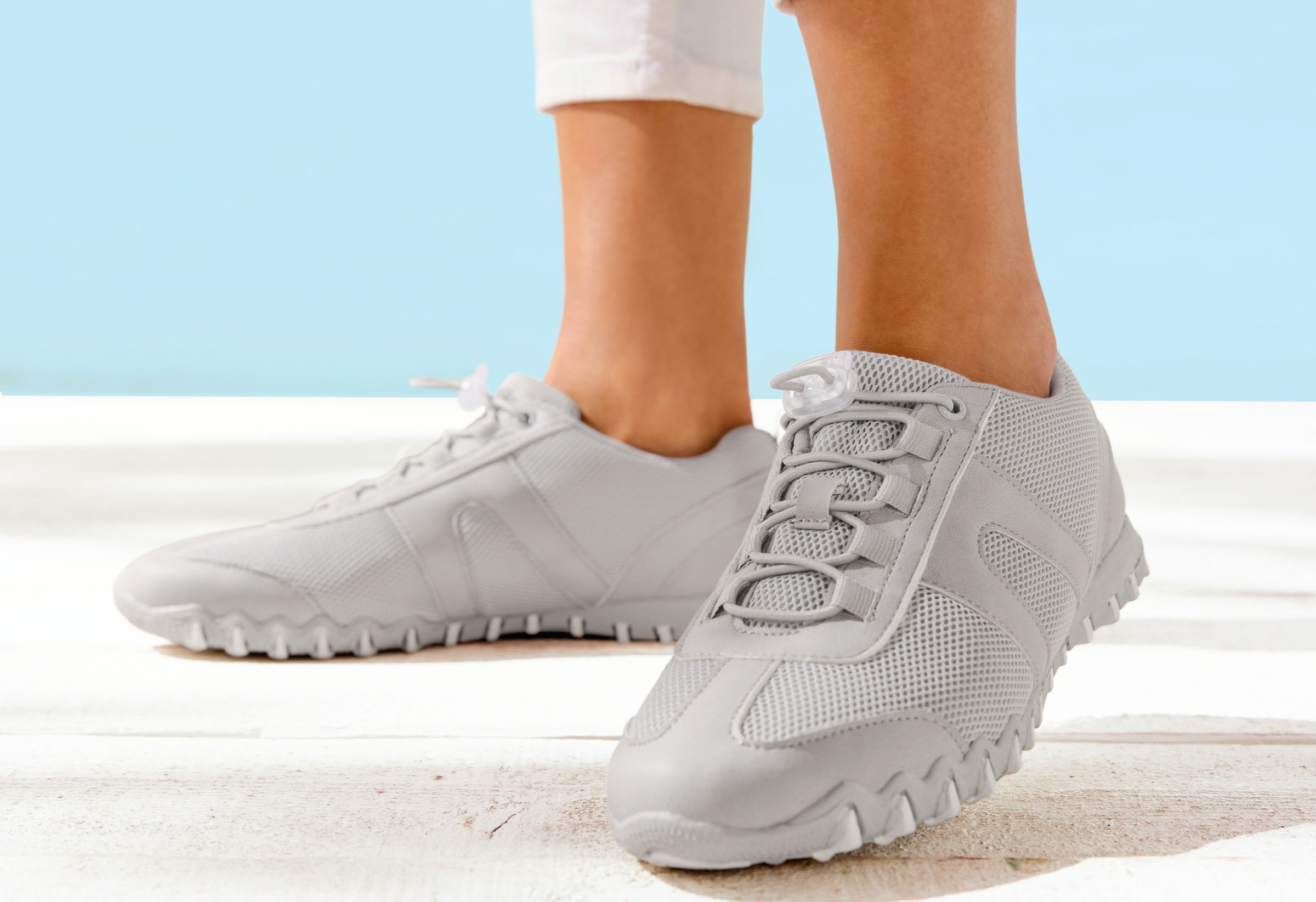 Vivance Sneaker, Freizeitschuh, Halbschuh mit elastischen Schnürbändern VEG günstig online kaufen