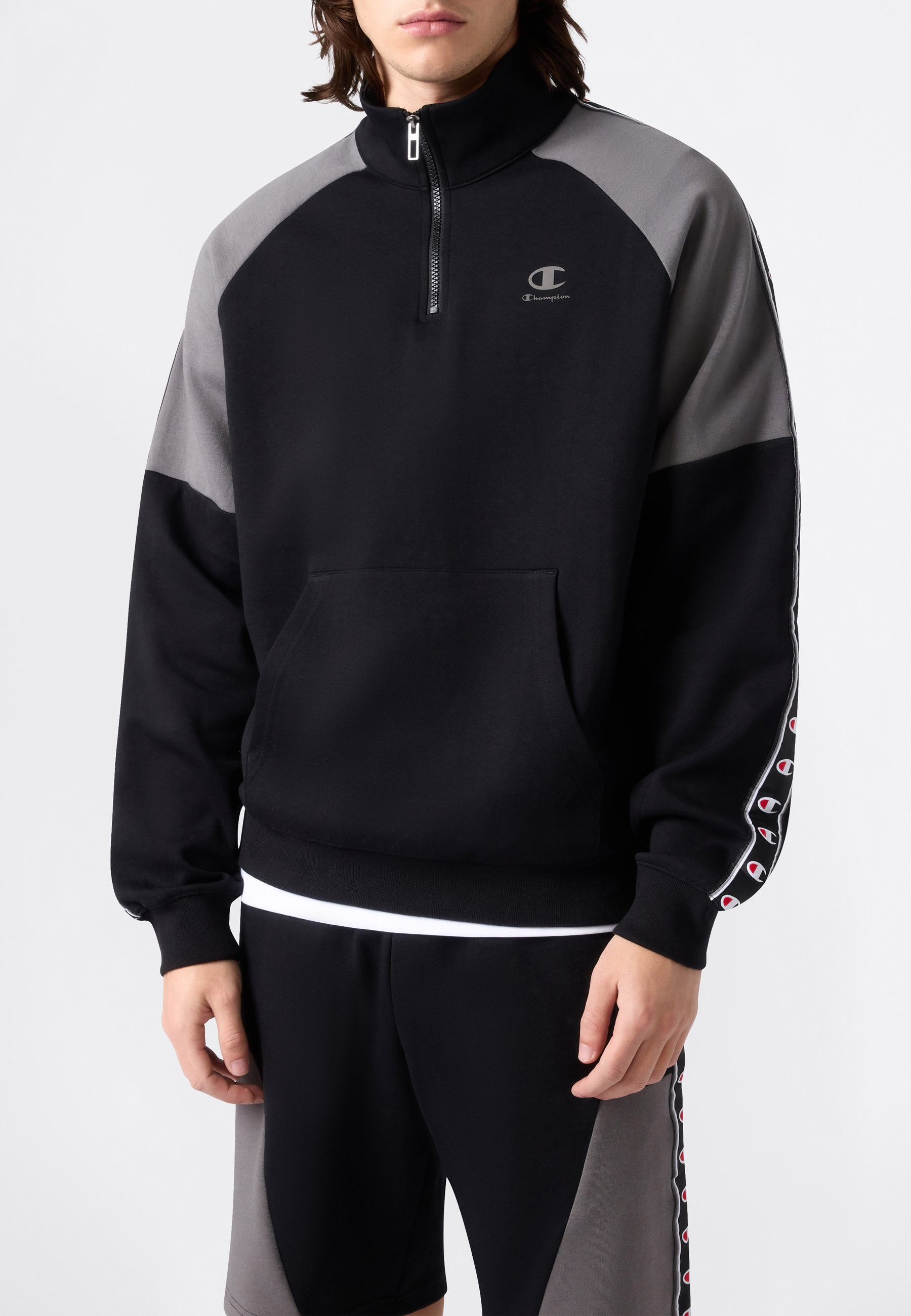 Champion Sweatshirt "Sports-inspired Interlock Half Zip Sweatshirt with Tape detailing", mit Reißverschluss, aus Baumwolle und Polyester, komfortabler Schnitt
