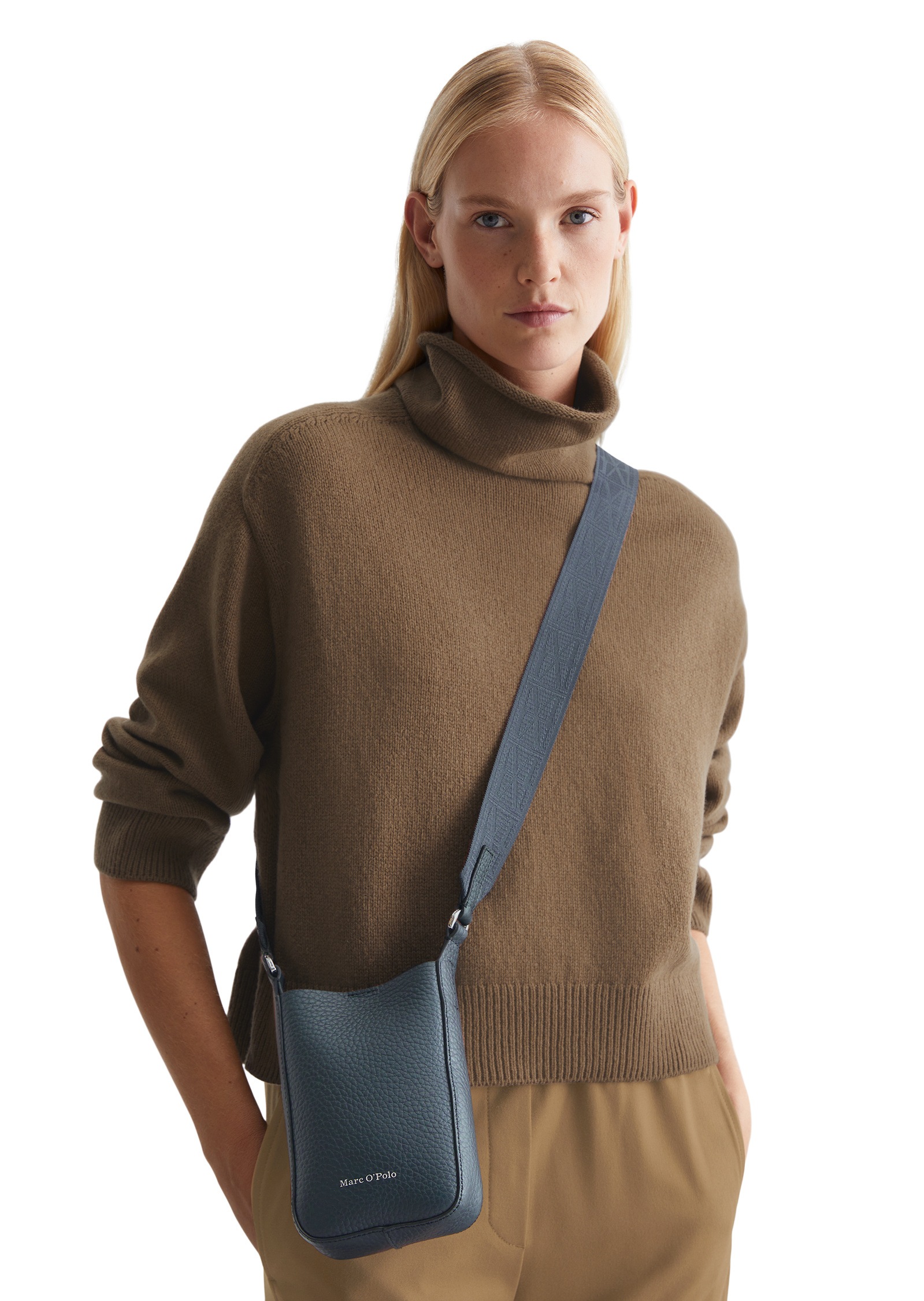Marc O'Polo Handytasche »aus genarbtem Rindleder«