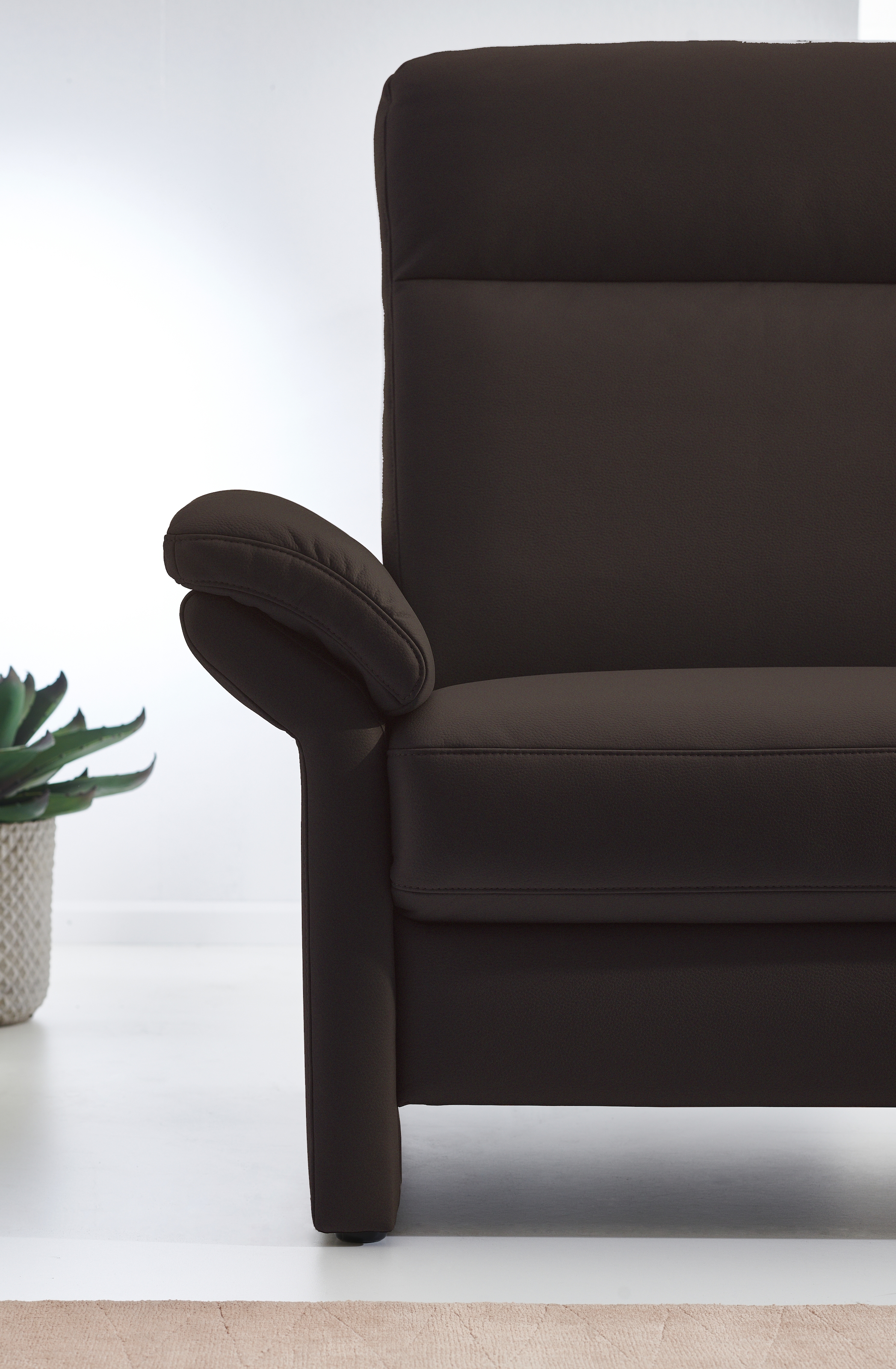 Places of Style 2,5-Sitzer »Senise, Breite 186 cm, Armteilverstellung, Federkern«, wahlweise auch mit Relaxfunktion auf beiden Seiten