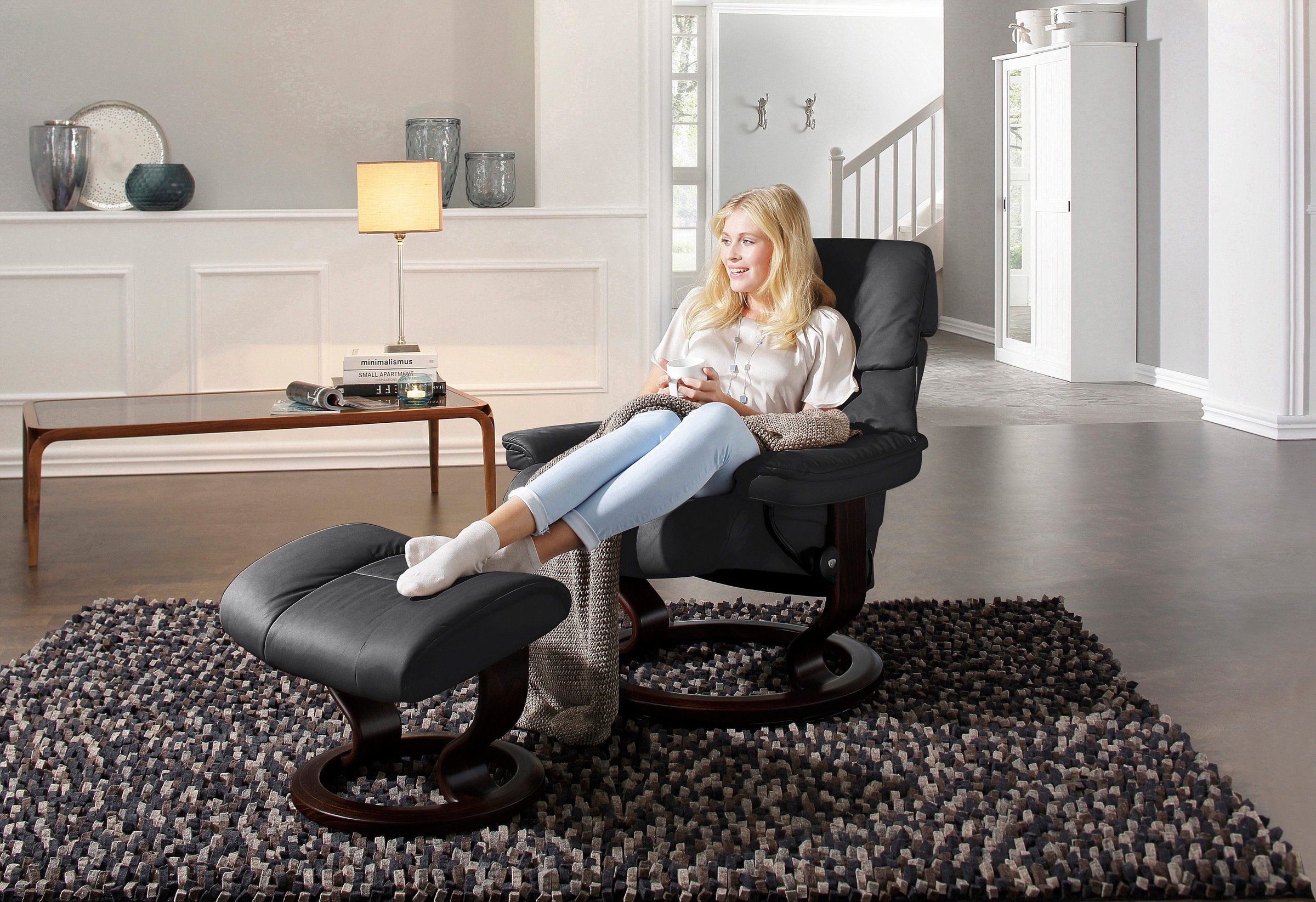Stressless® Relaxsessel »Ruby«, (Set, Relaxsessel mit Hocker), mit Classic Base, Größe M, Gestell Eiche, Wenge, Braun & Schwarz
