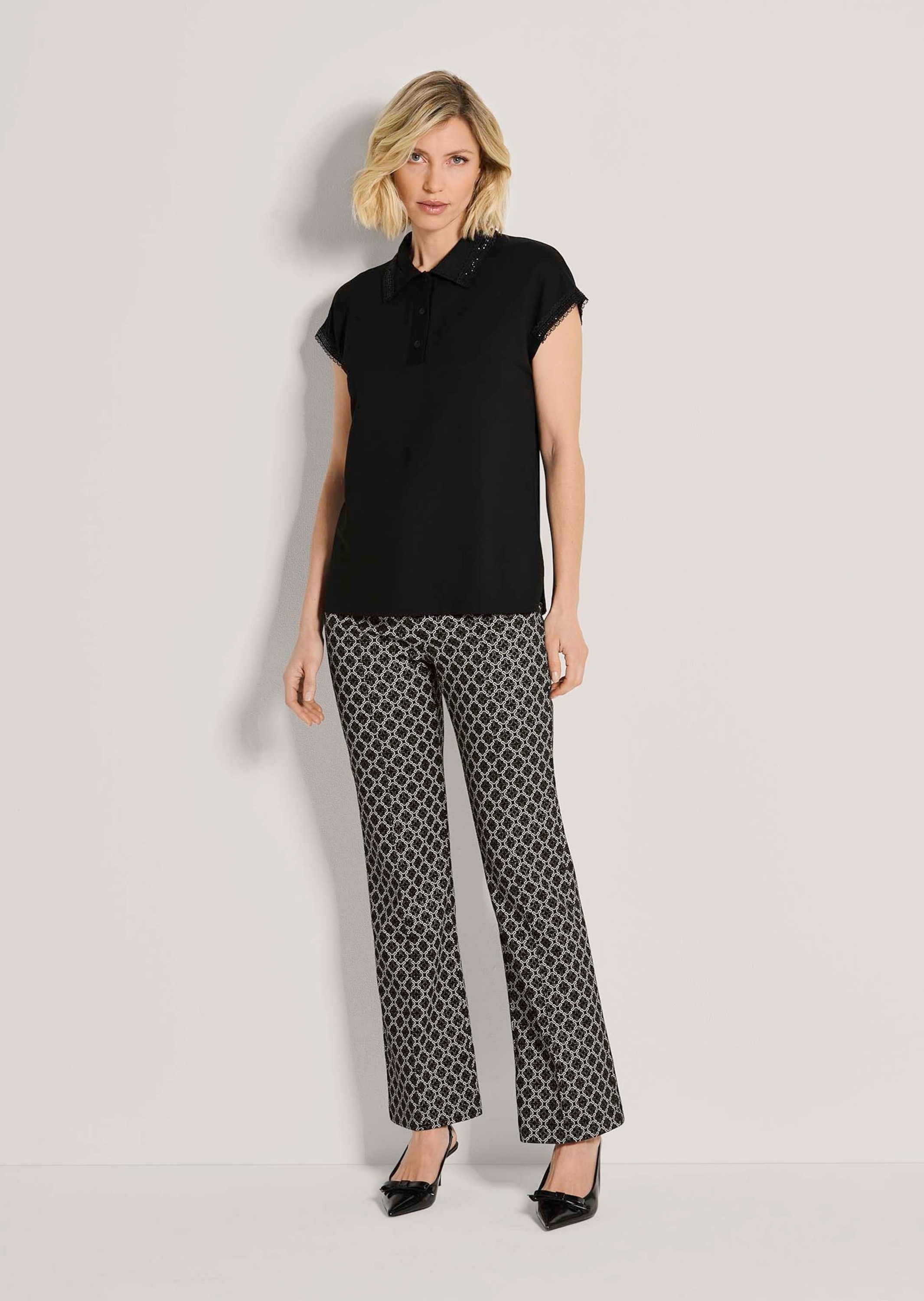 MADELEINE Kurzarmshirt »Shirt Poloshirt mit Spitzenkanten«
