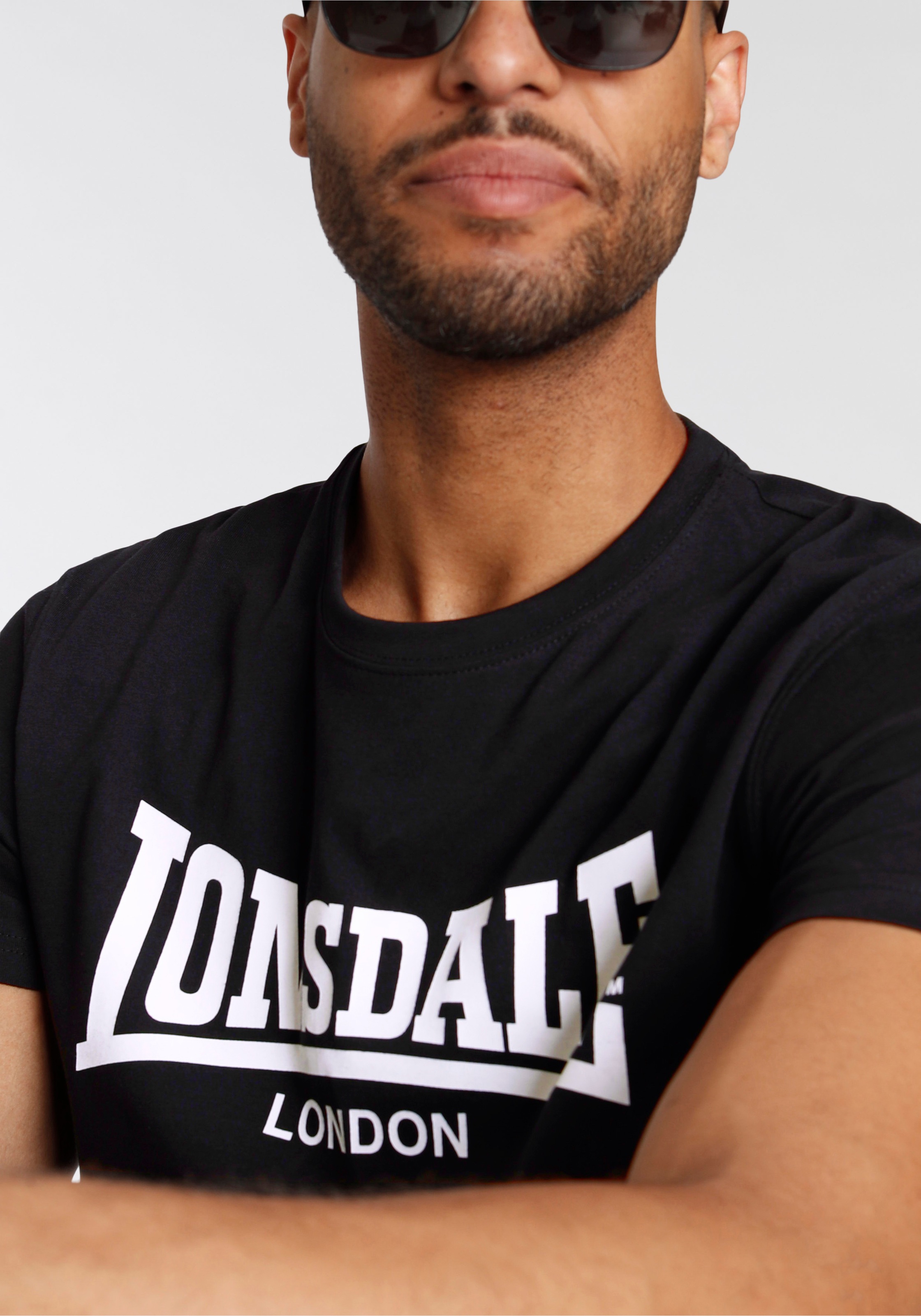 Thumbnail - Lonsdale Freizeitanzug "MOY" Packung, mit T-Shirt, 2 Stk. tlg.