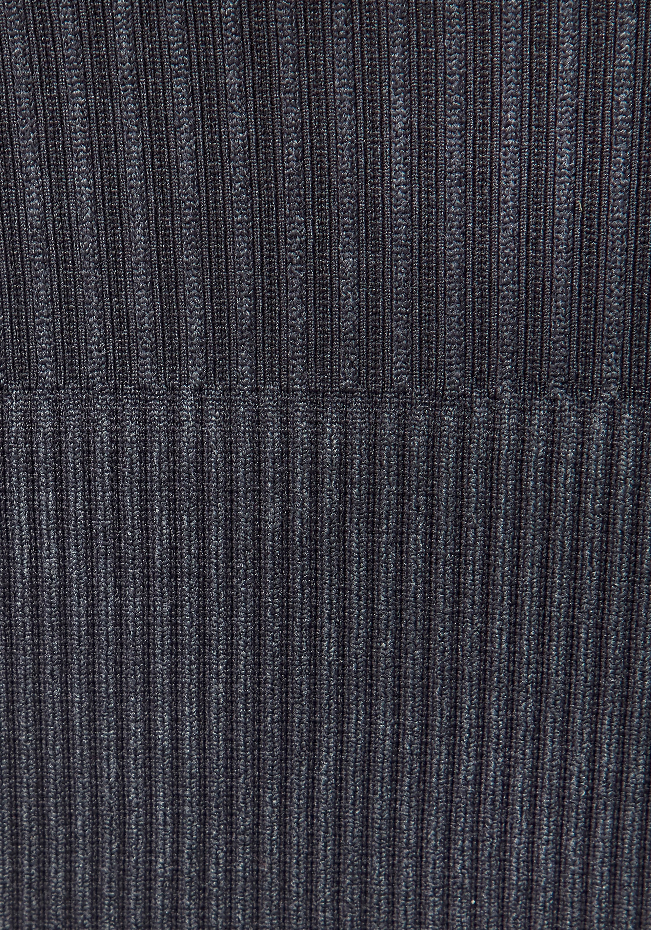 LASCANA ACTIVE Sporttop, mit Rippstruktur und abgerundeten V-Ausschnitt