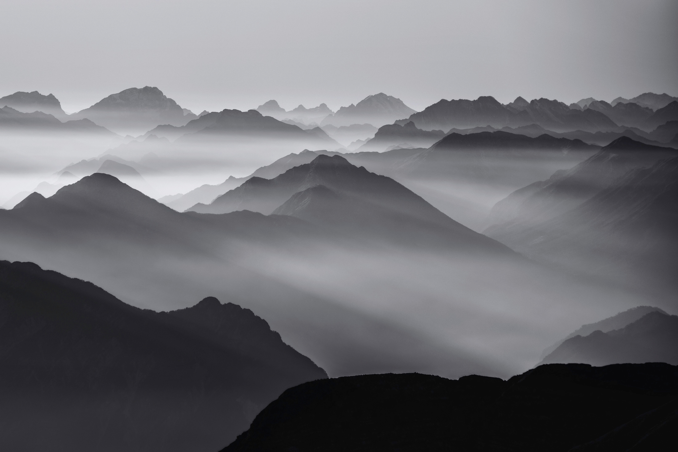 Papermoon Fototapete "Photo-Art ALES KRIVEC, BERGSCHICHTEN" günstig online kaufen