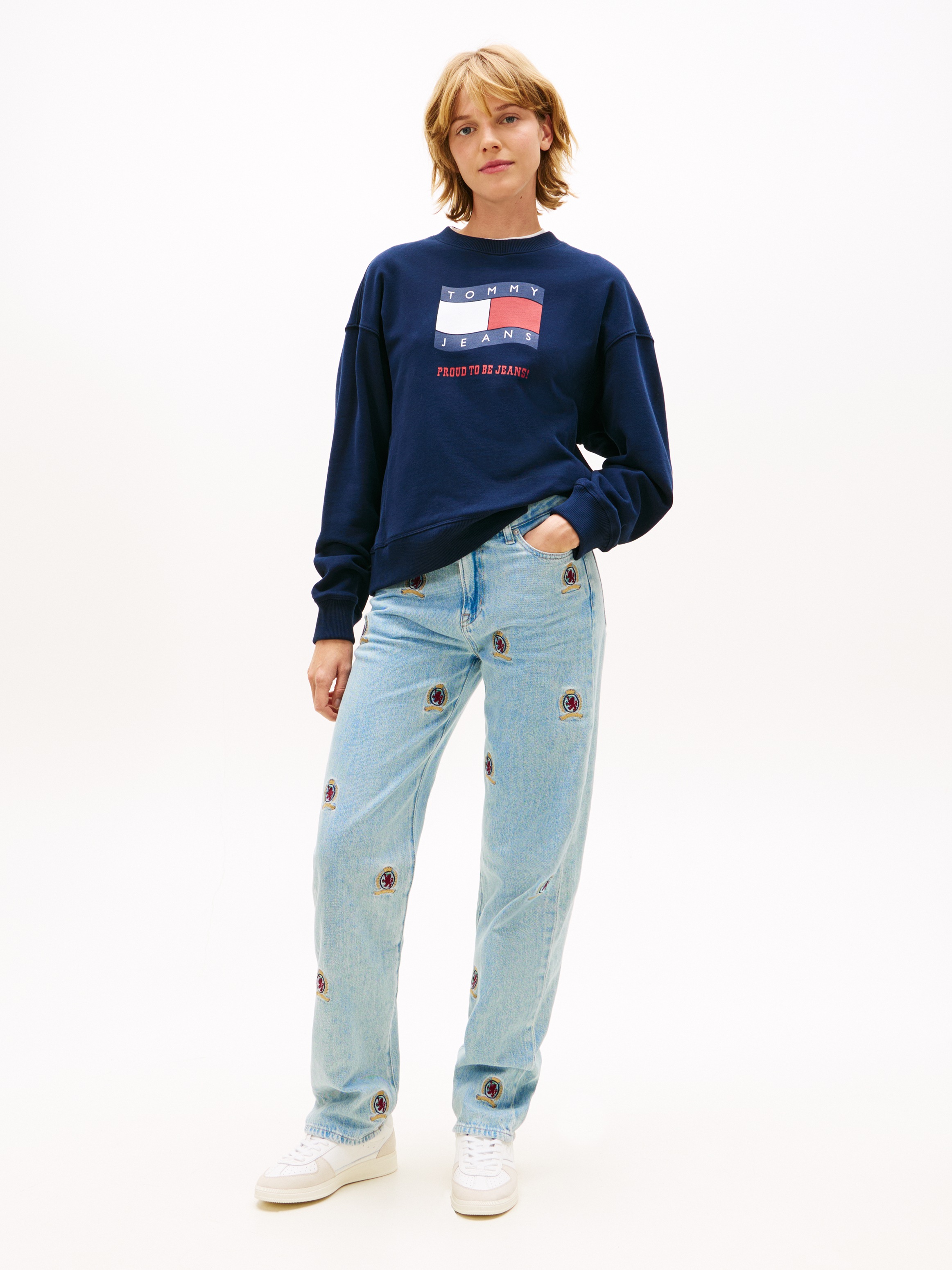 Tommy Jeans Sweatshirt »TJW BXY WAVY FLAG CREW EXT«, Boxy Fit mit Rundhals
