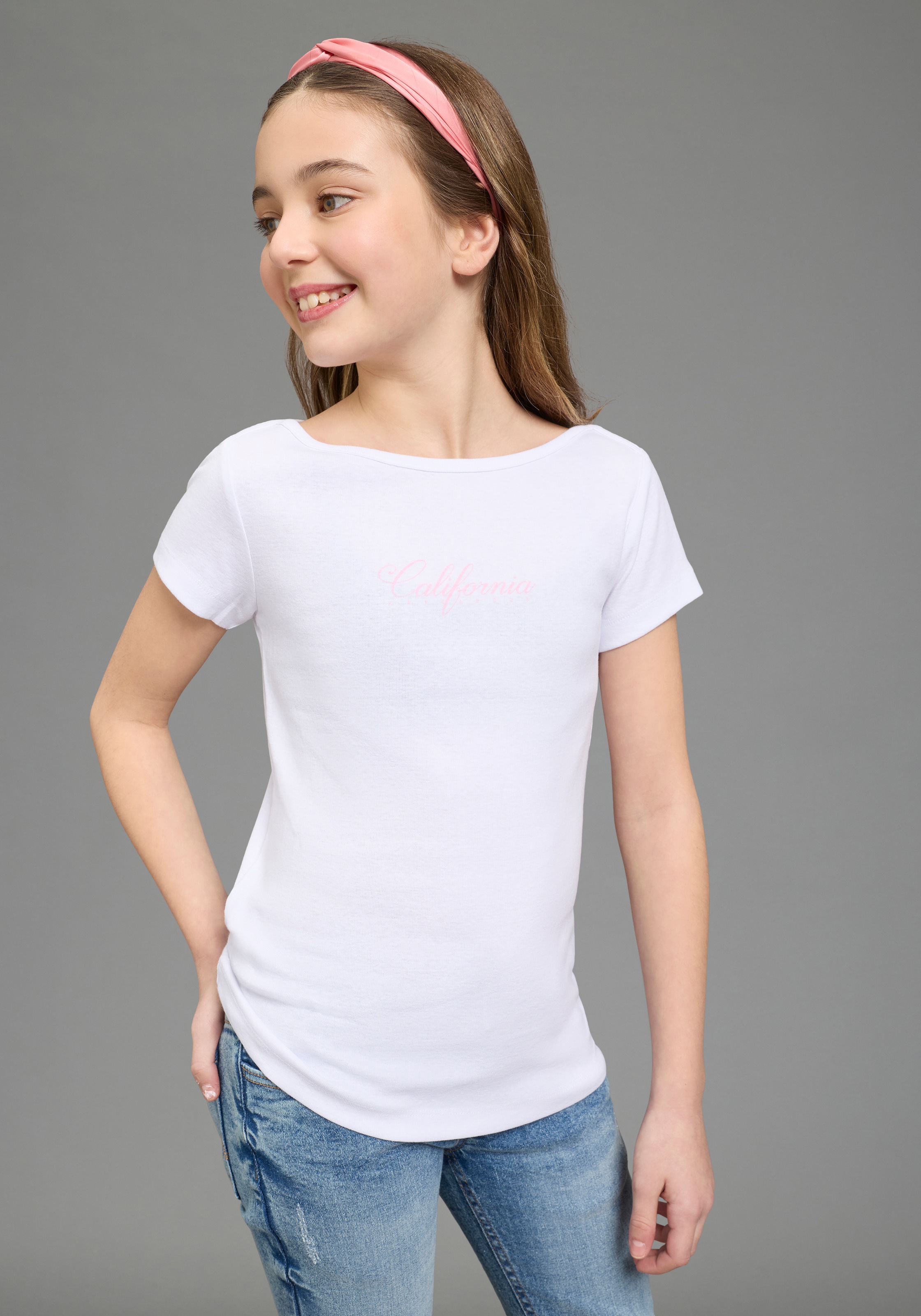 Thumbnail - KangaROOS T-Shirt "2er Pack T-Shirts mit modischen Ausschnitt" Packung, 2, 2 tlg. Basic Schnitt, Kurzarm, U-Boot-Ausschn...