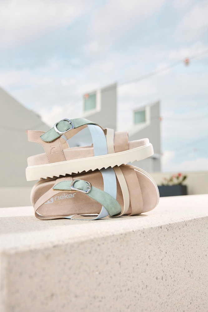 Rieker Plateausandale  Plateausandale, Sommerschuh mit Klett