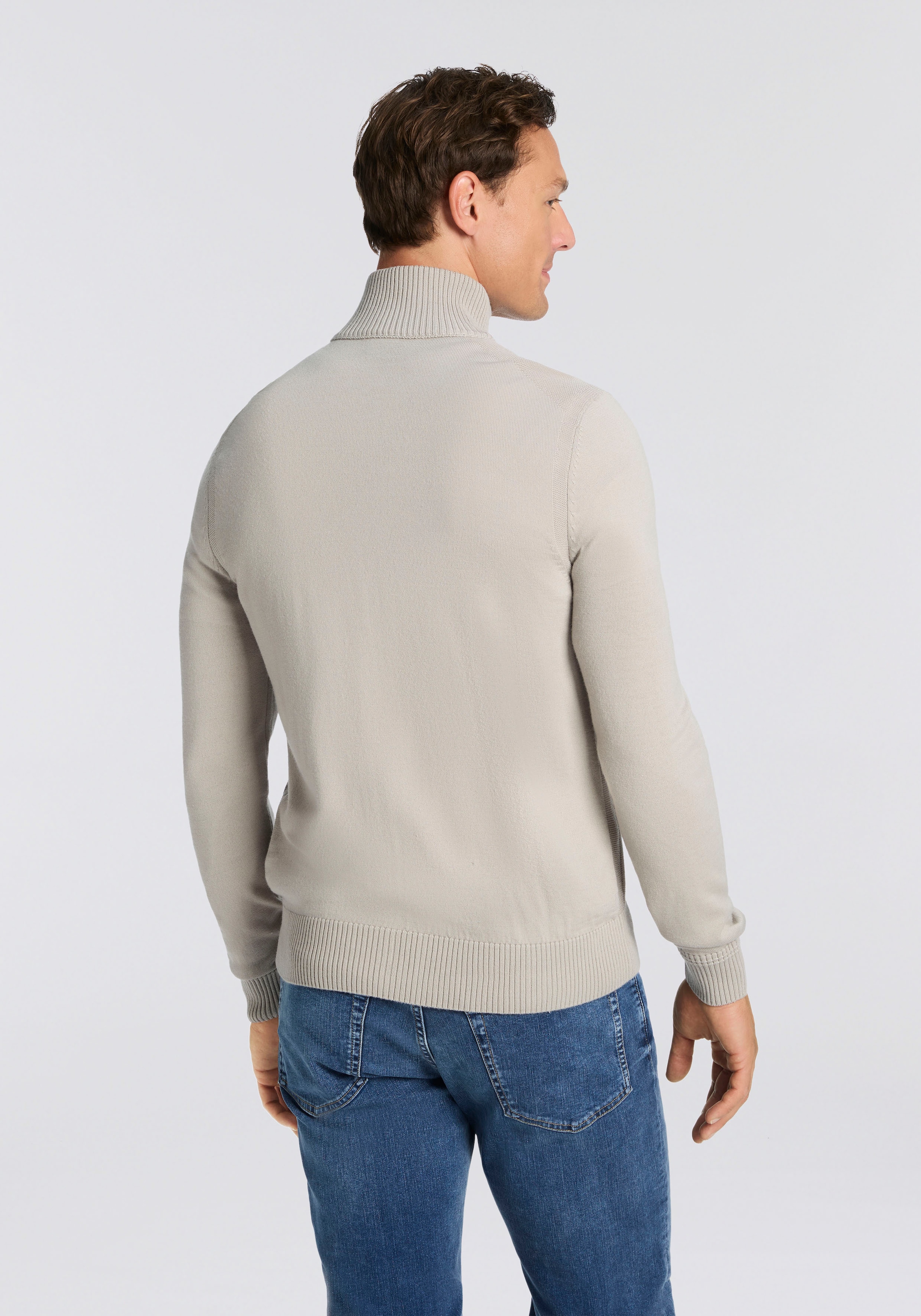 BOSS ORANGE Strickjacke »Avac«, mit Logostickerei auf der Brust
