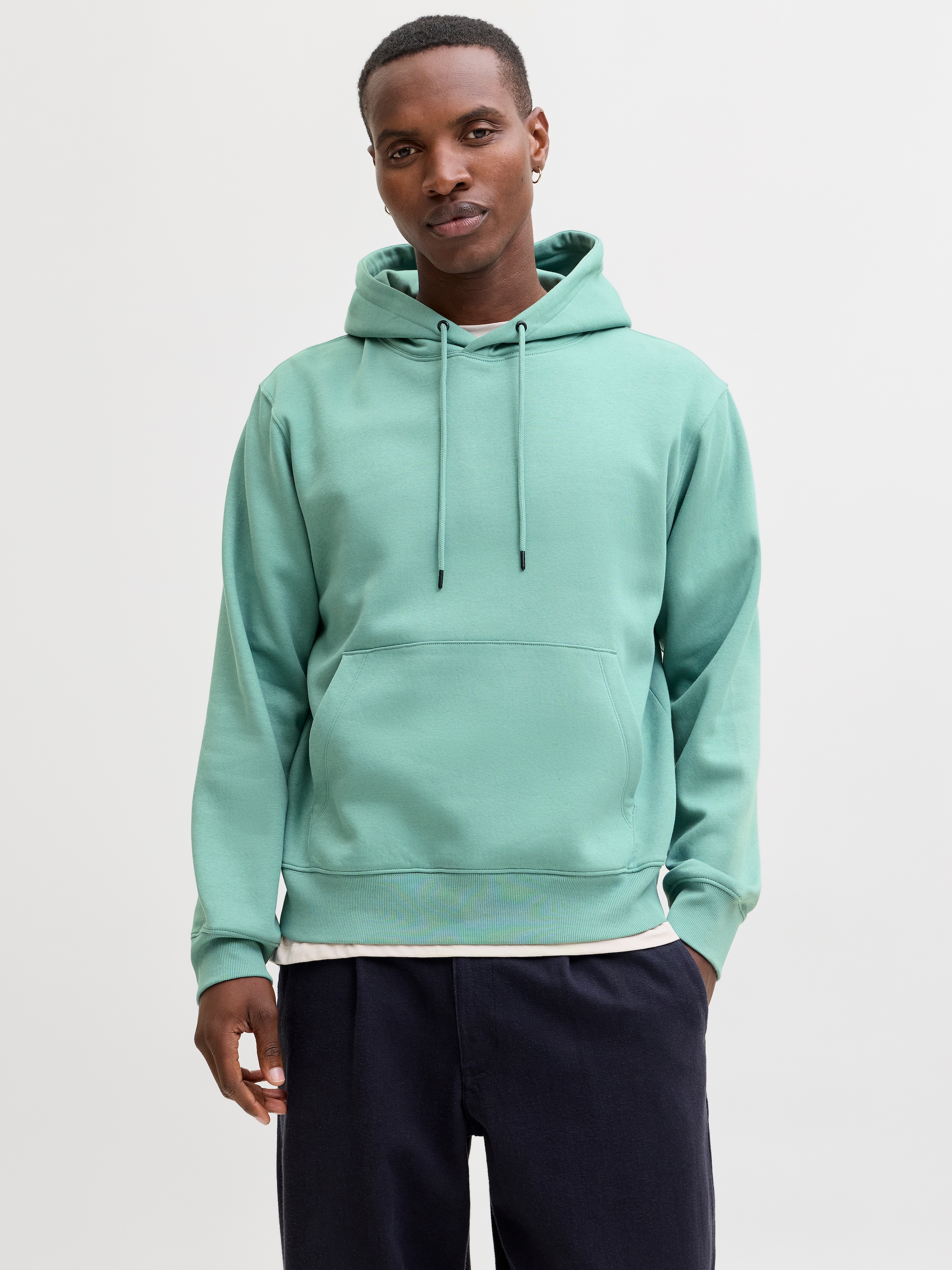 Jack & Jones "JJESTAR BASIC SWEAT HOOD NOOS", mit Rippbündchen günstig online kaufen