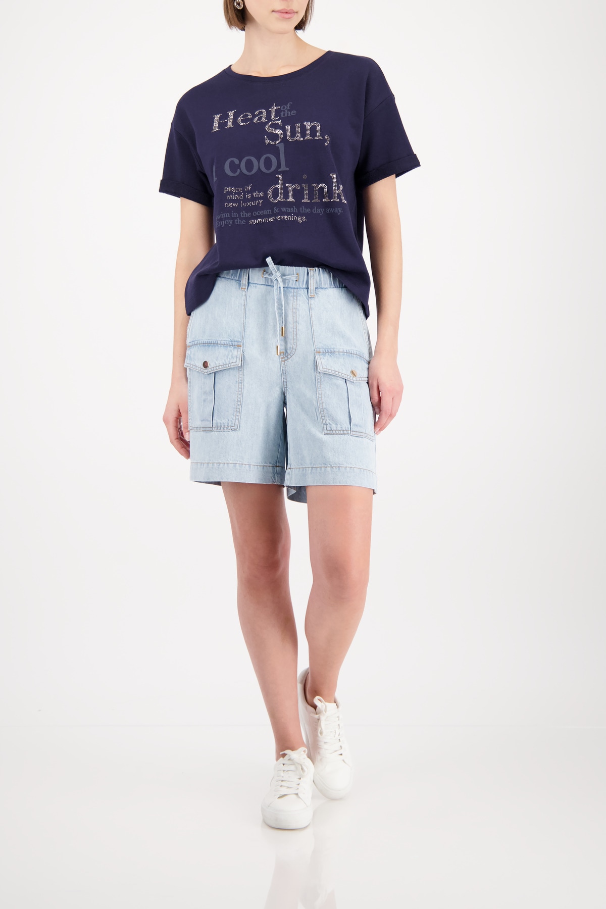 Monari Sweatshirt »Sweatshirt tonige Schrift«, Rundhalsausschnitt, bequeme Passform, Schmuck-Details
