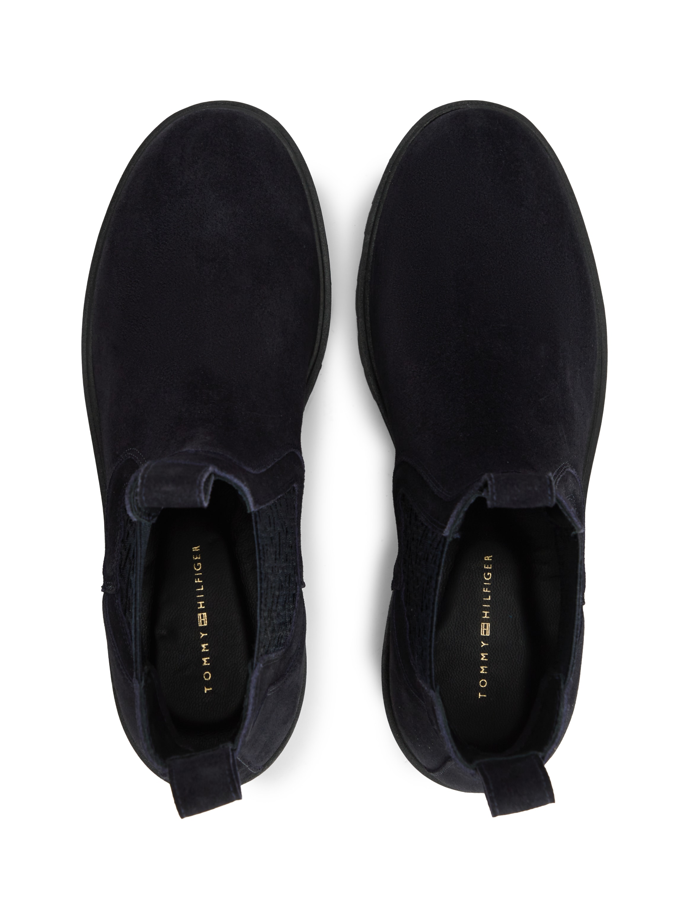 Tommy Hilfiger Chelseaboots »TH MONOGRAM SUEDE CHELSEA BOOT«  Blockabsatz, Schlupfboots, Stiefelett mit TH-Schmuckelement
