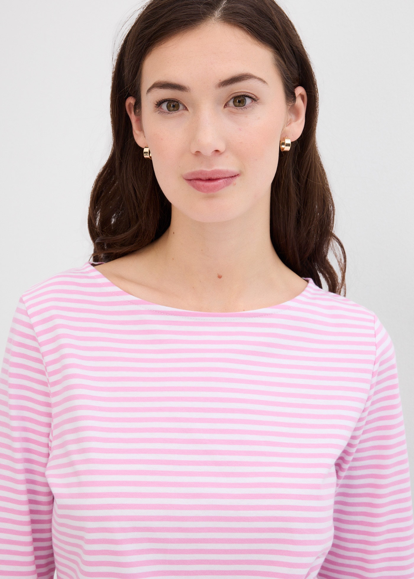 bonprix Langarmshirt »Langarmshirt aus reiner Baumwolle« bequeme Passform, Langarm, für Alltag, aus reiner Baumwolle