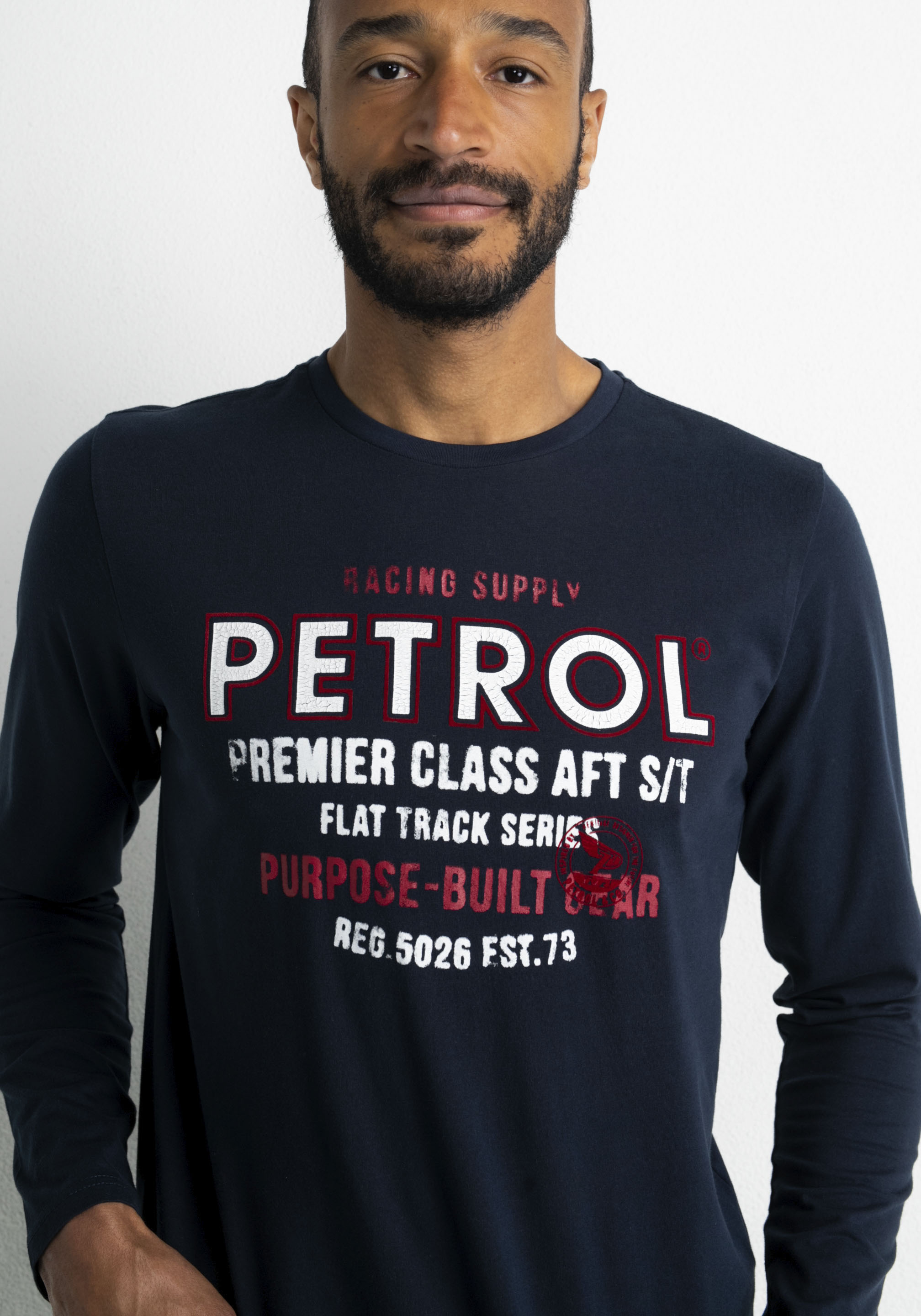 petrol industries -  Langarmshirt, mit Schriftzügen auf der Brust