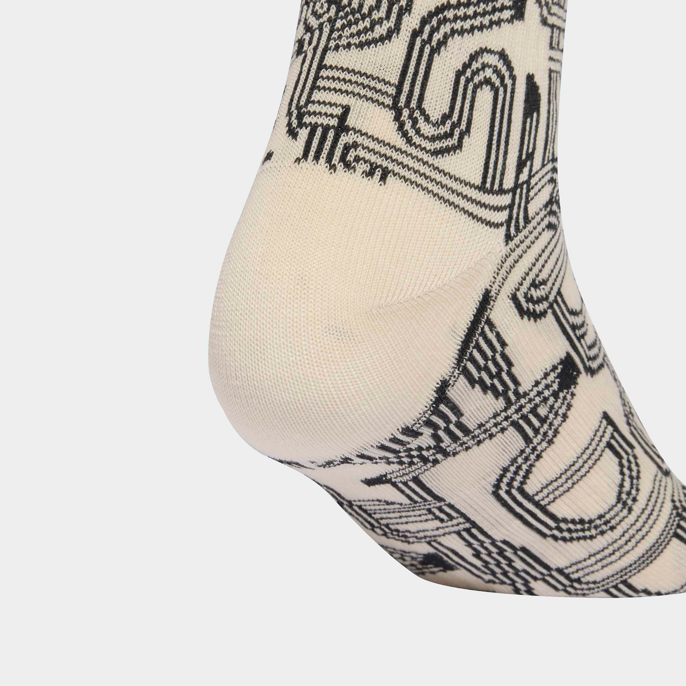 adidas Performance Funktionssocken »W FARM 3PP« für Erwachsene, urbanes Basketballplatz-Design