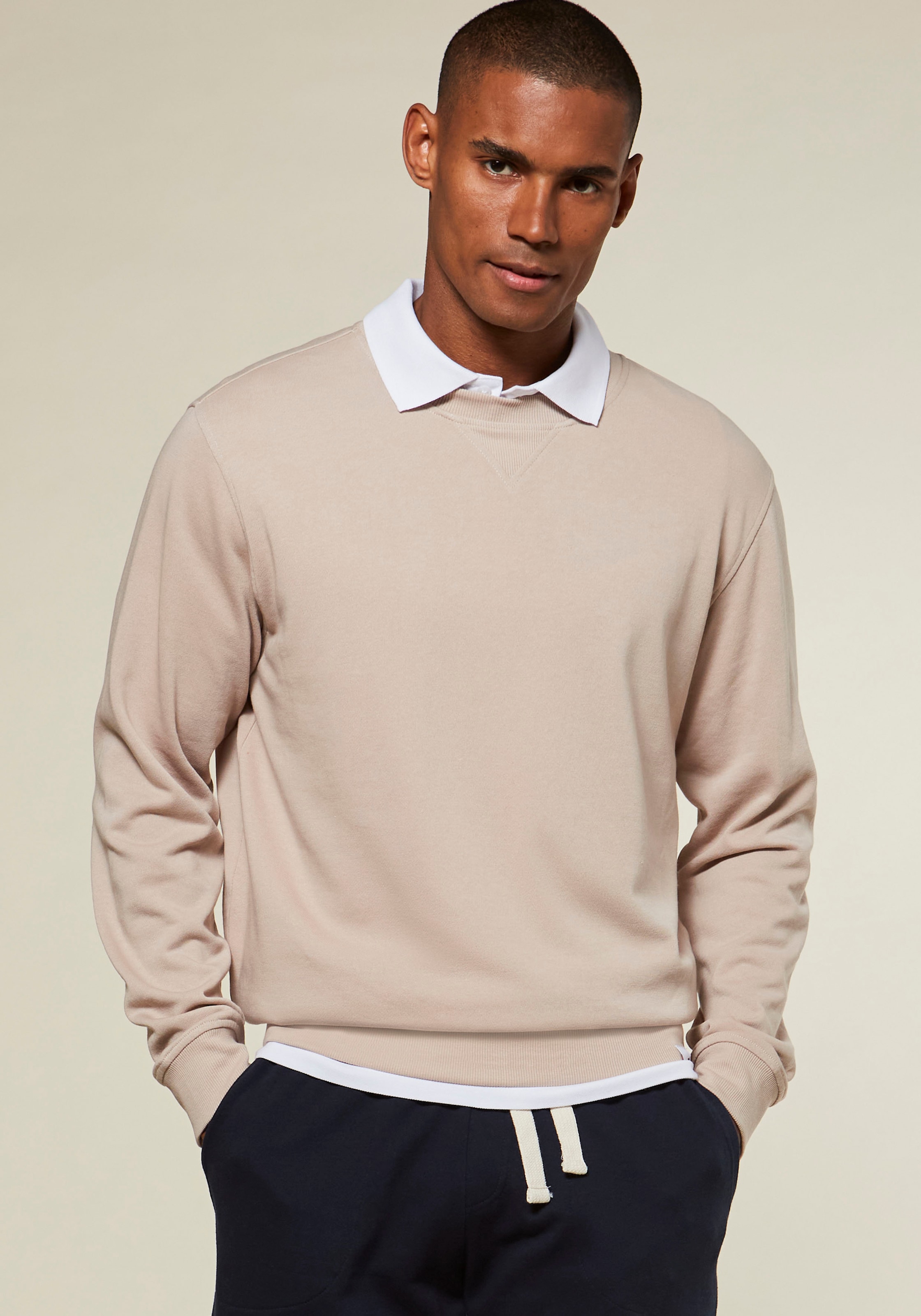 Sweatshirt KANGAROOS "mit Rundhalsausschnitt", Herren, Gr. M (48/50), beige, angeraute Sweatware, Obermaterial: 60% Baumwolle, 40% Polyester, unifarben, bequem normal, Rundhals, angesetztes Bündchen, Sweatshirts Sweatshirt, mit coolem Rippeinsatz am Aussc