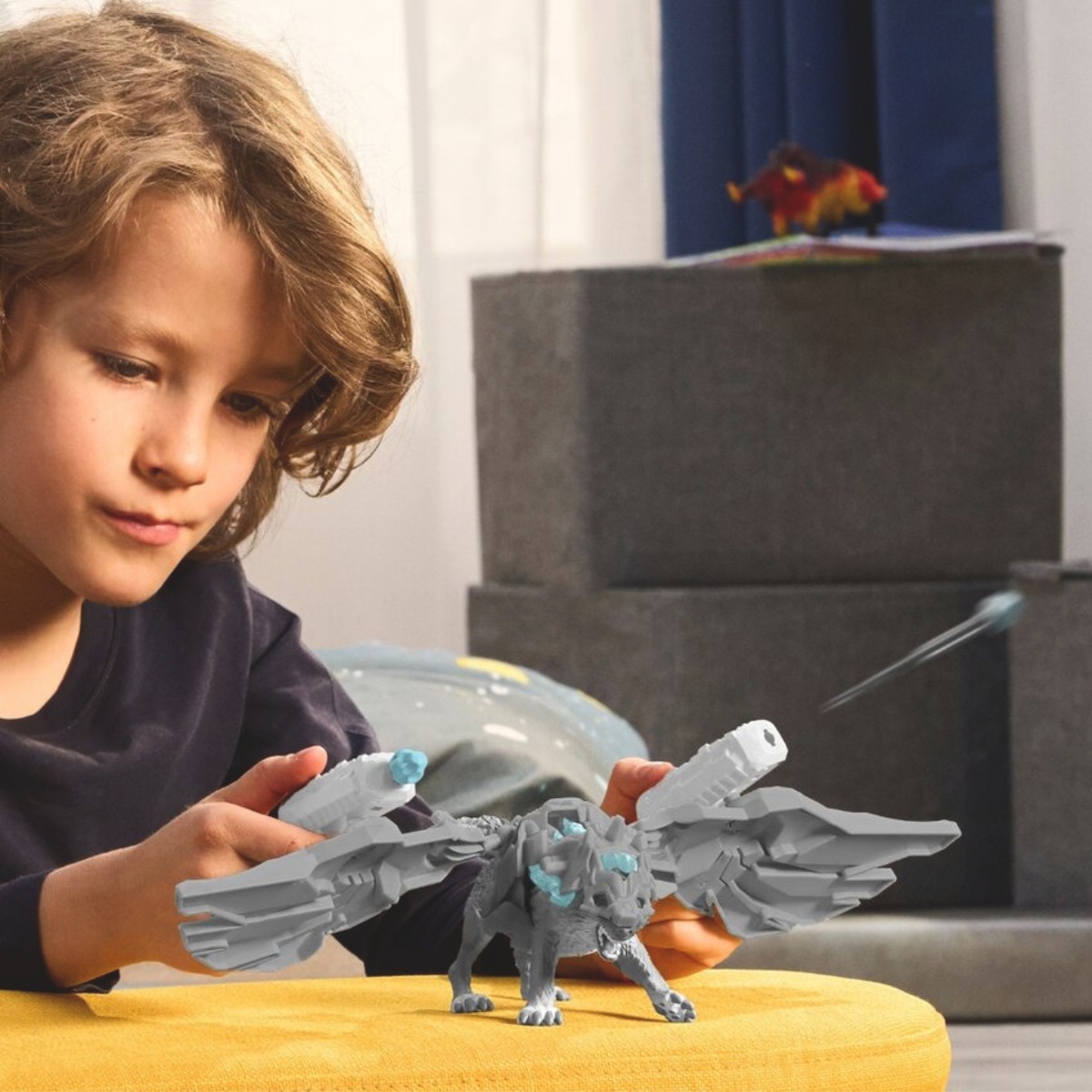 Schleich® Spielfigur »ELDRADOR® CREATURES, Gladiator Eiswolf (42815)«