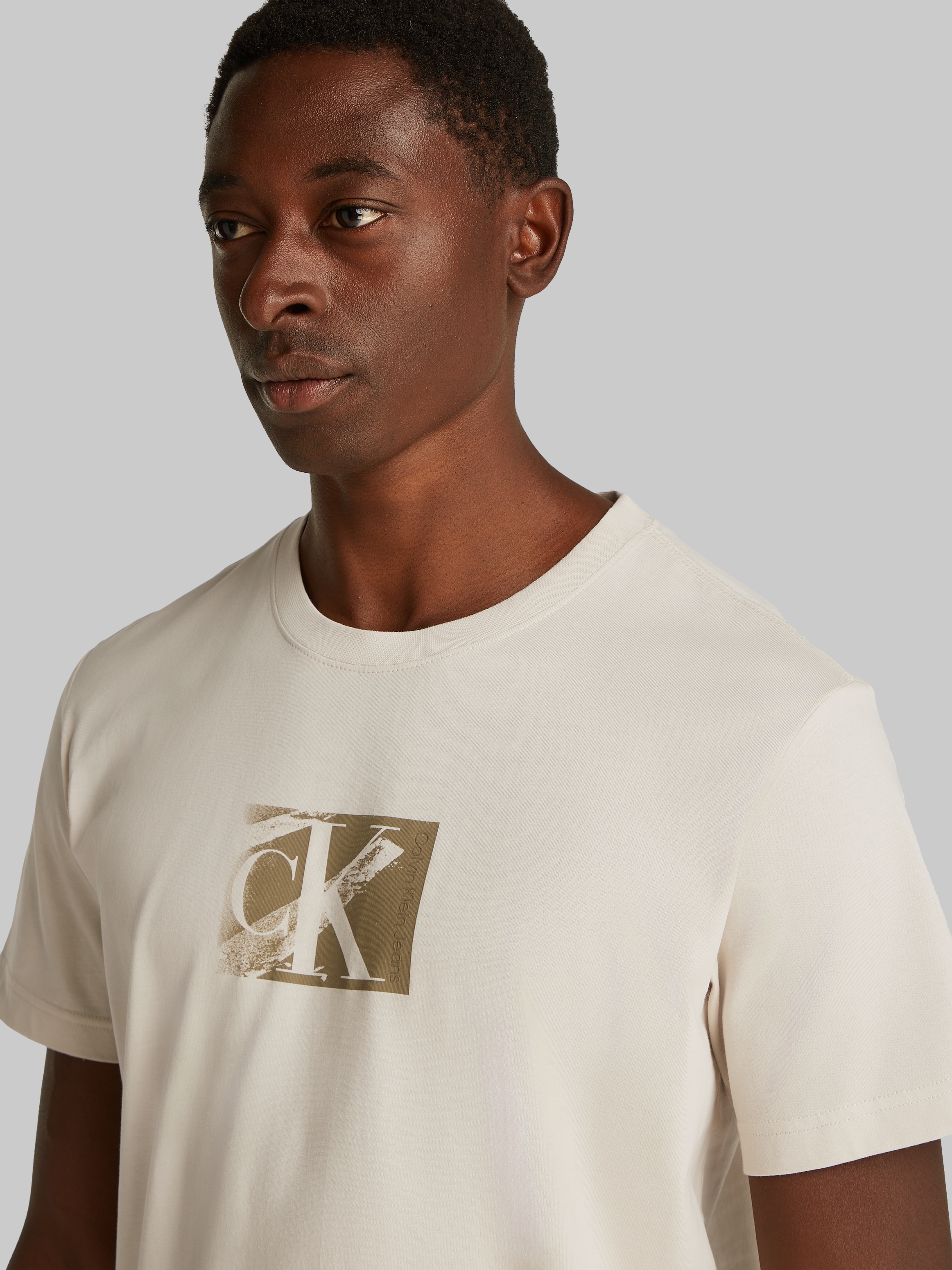 Calvin Klein Jeans Rundhalsshirt »SMALL CK BOX TEE«, Logodruck