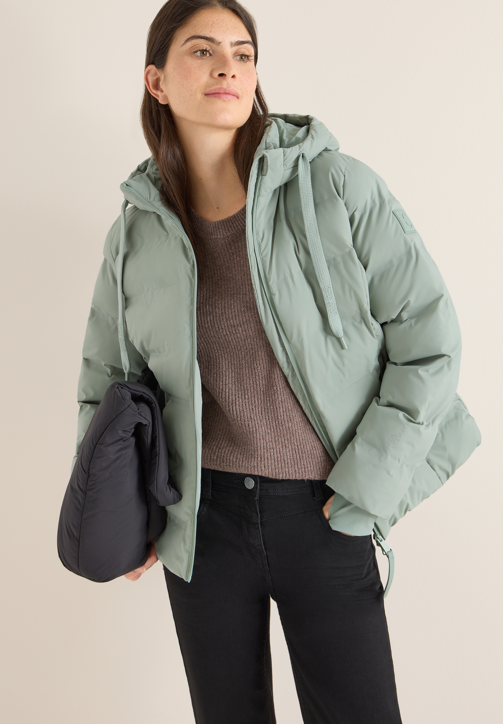 Cecil Steppjacke mit Kapuze mit Kapuze mit Tunnelzugband