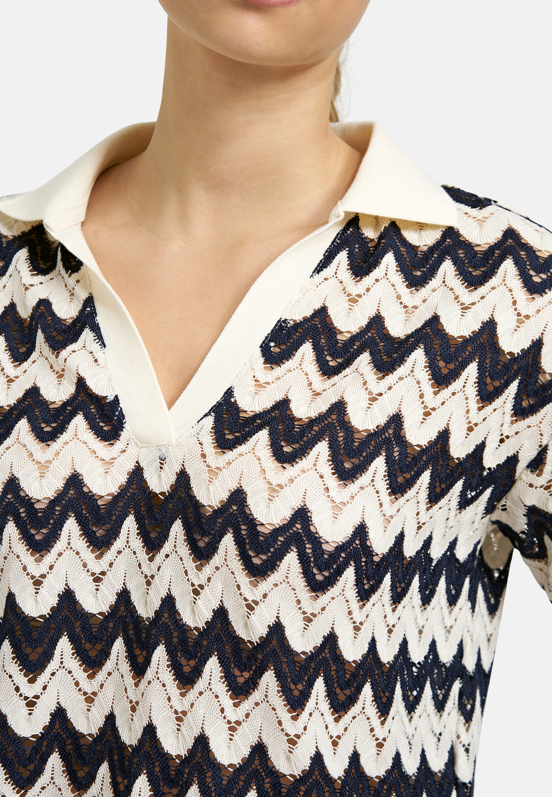 Smith & Soul Poloshirt mit V-Ausschnitt