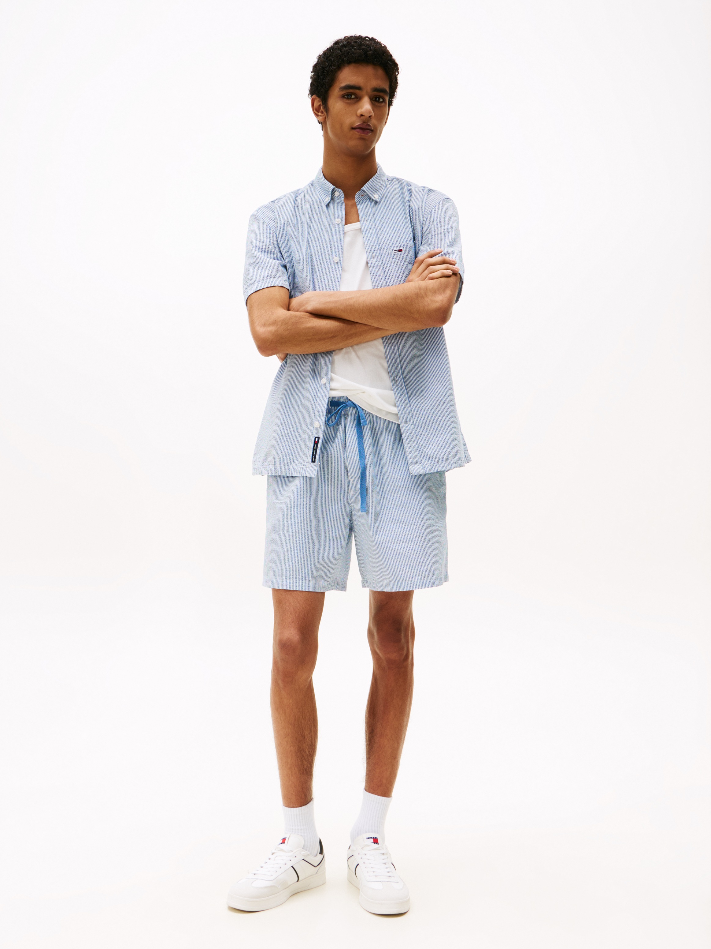 Tommy Jeans Shorts »TJM SEERSUCKER STP BEACH SHORT«, fein gestreift