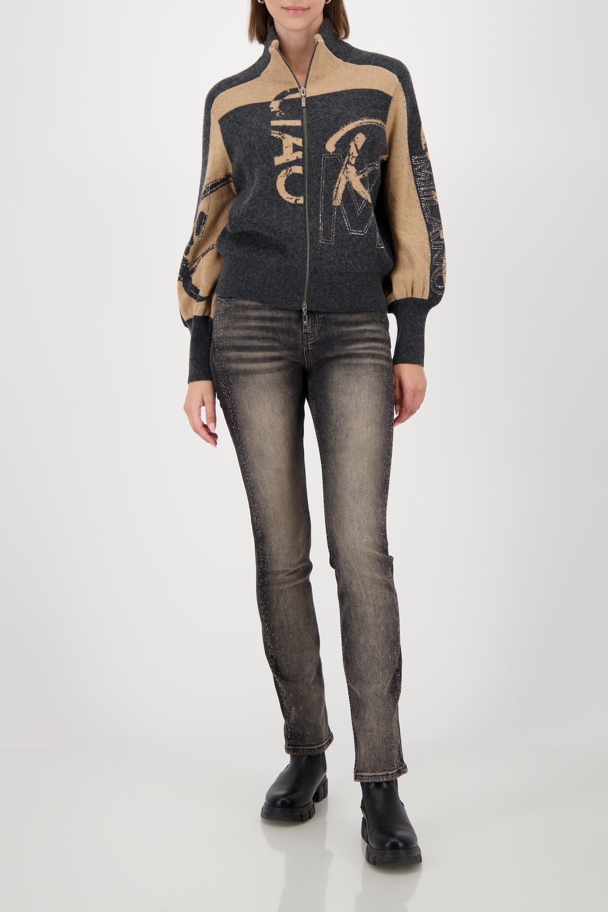 Monari Strickjacke Regular fit mit Stehkragen und Strassdetails