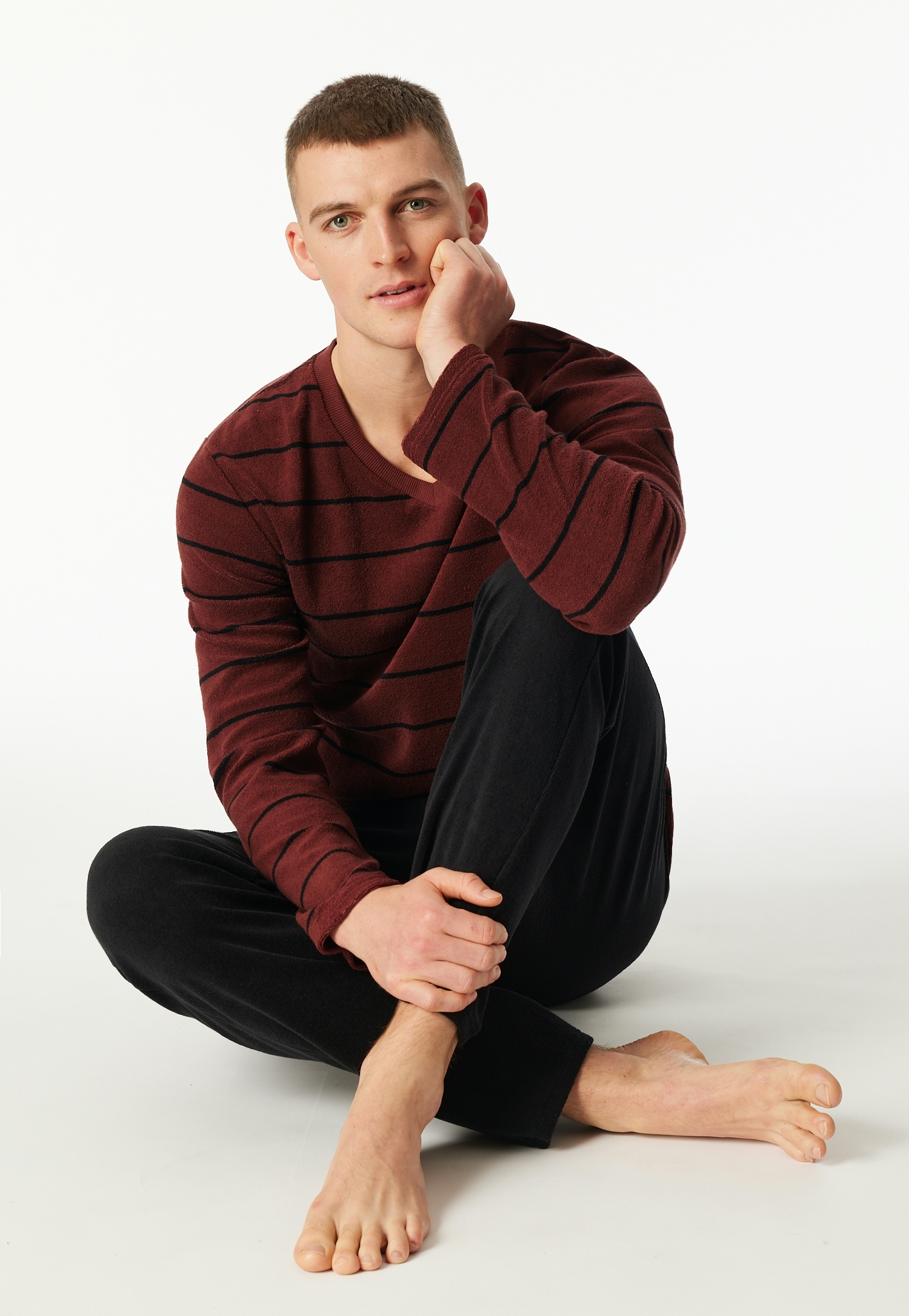 Schiesser Schlafanzug »Casual Nightwear« 2 Stk. tlg., seitliche Taschen, wärmend, Frottee, V-Ausschnitt, Langarm