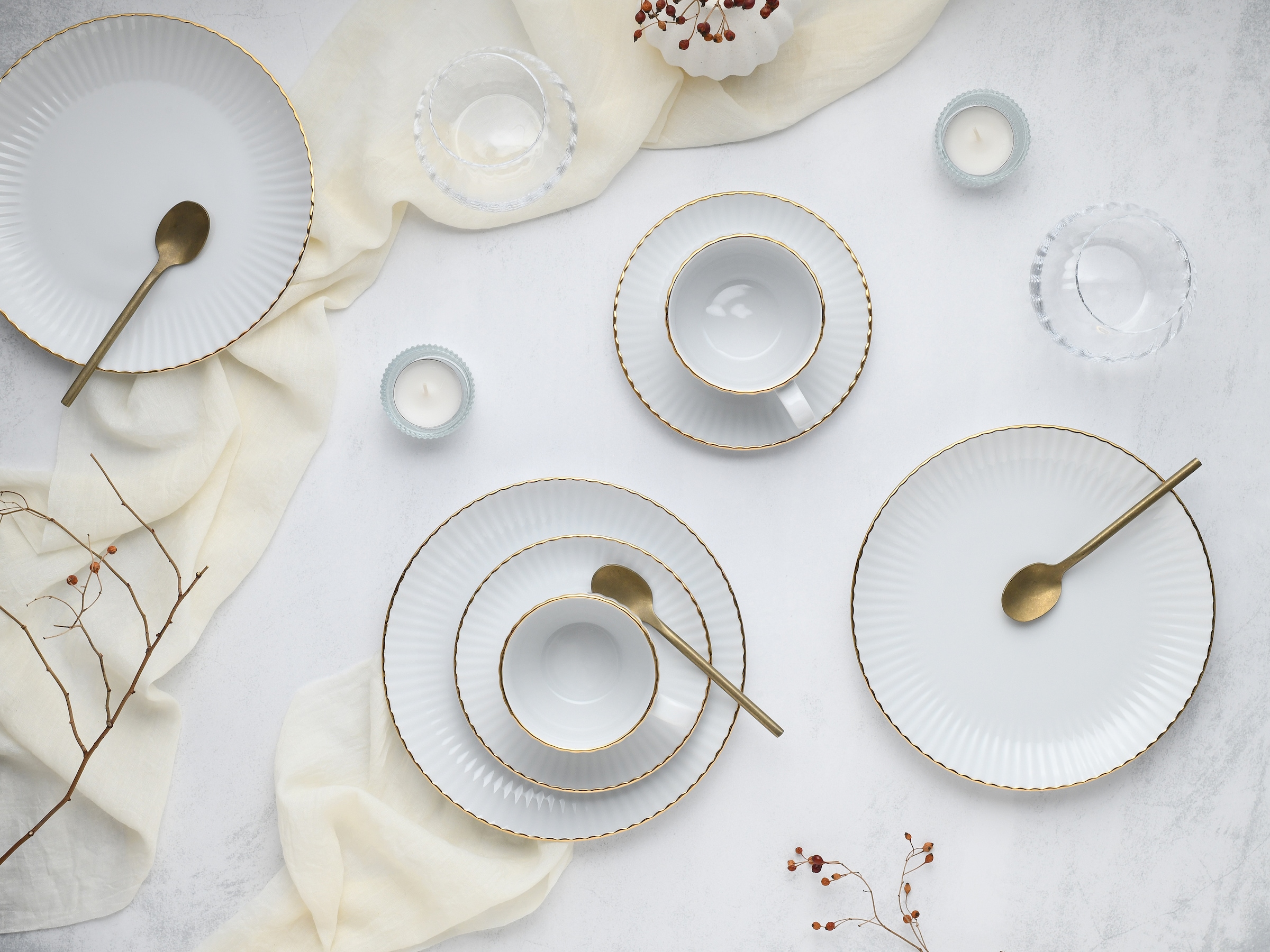 Leonique Kaffeeservice »Geschirr-Set, Service Elisetta«, (Set, 18 tlg.), Goldband, Made in Europe, 18 Teile, für 6 Personen