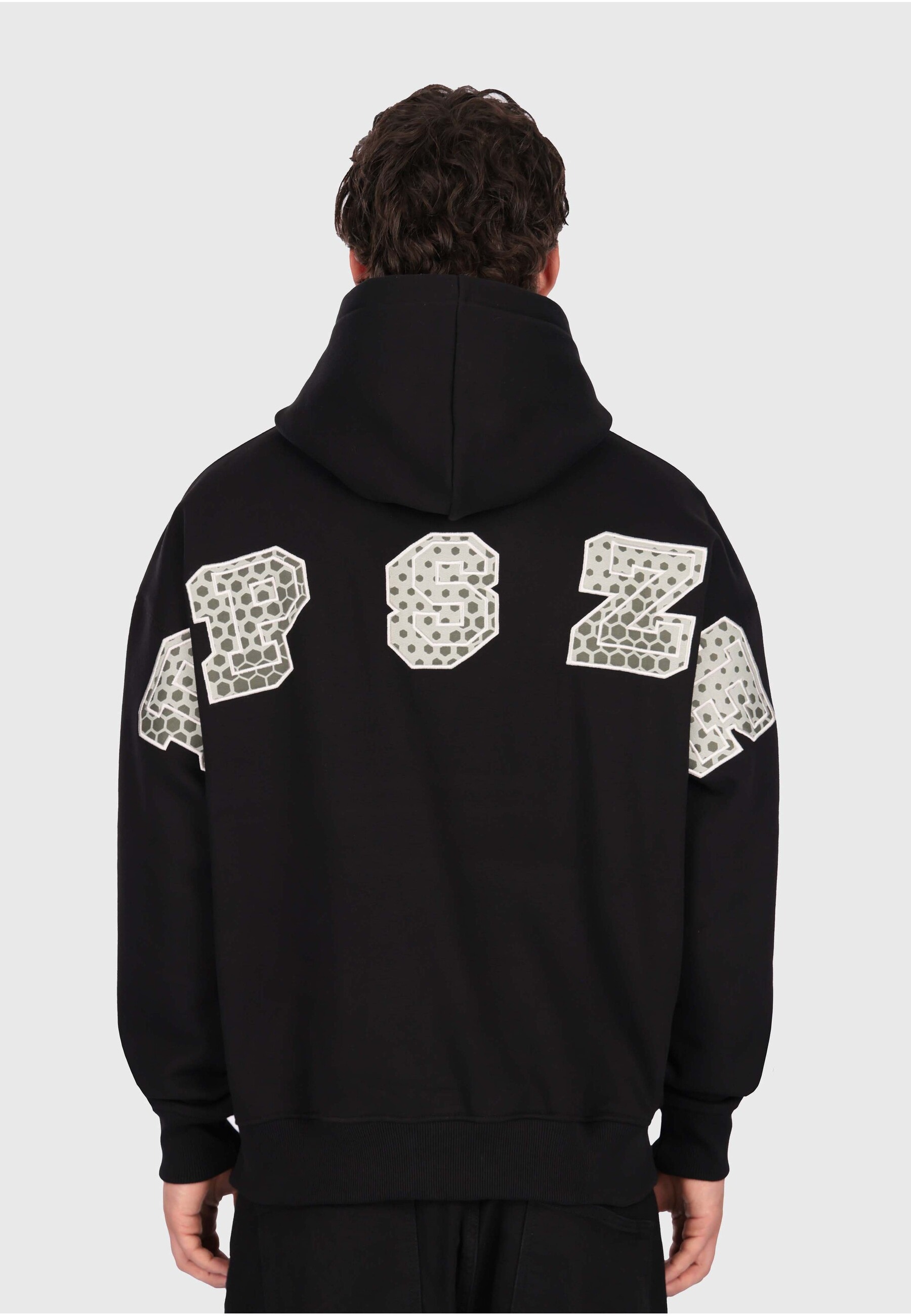 Dropsize Kapuzensweatshirt »Dropsize CAMO PATCH HOODIE«, 1 Stk.
