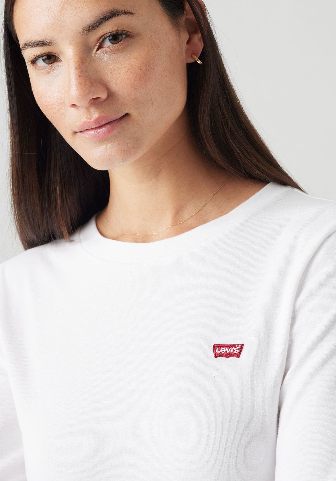 Levis Langarmshirt "ESSENTIAL HM LS TEE", mit Logo Stickerei günstig online kaufen